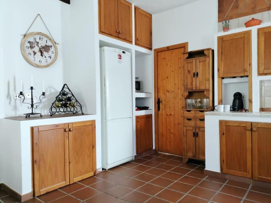 Four-Bedroom House photo 2