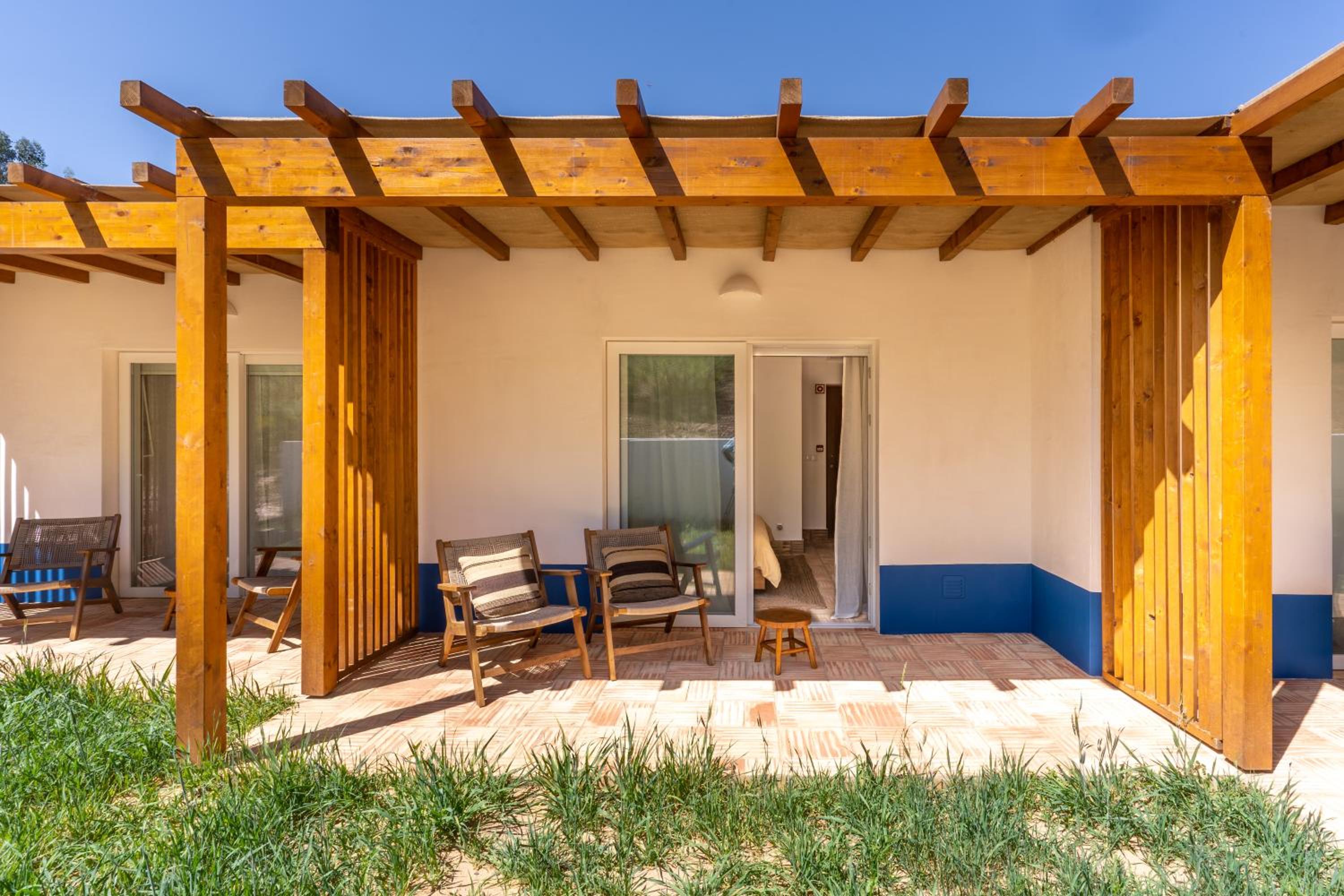 Superior Deluxe Double or Twin Room  photo 2