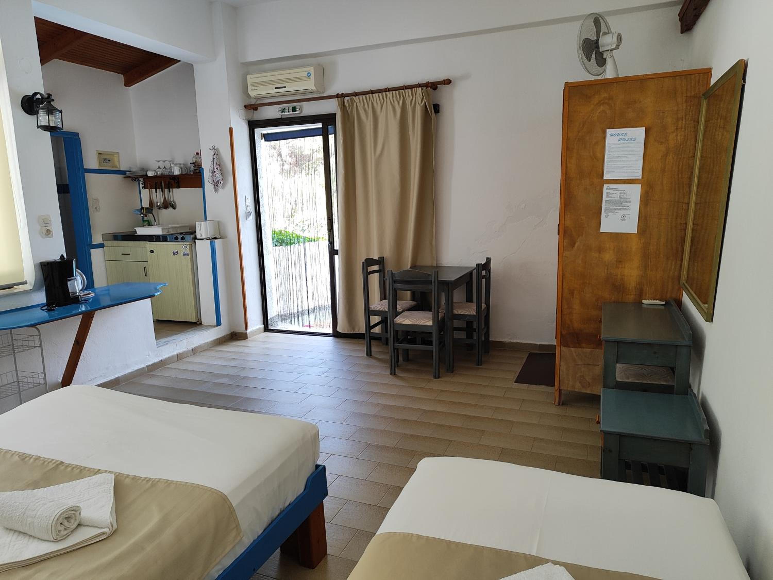 Triple Room with Terrace