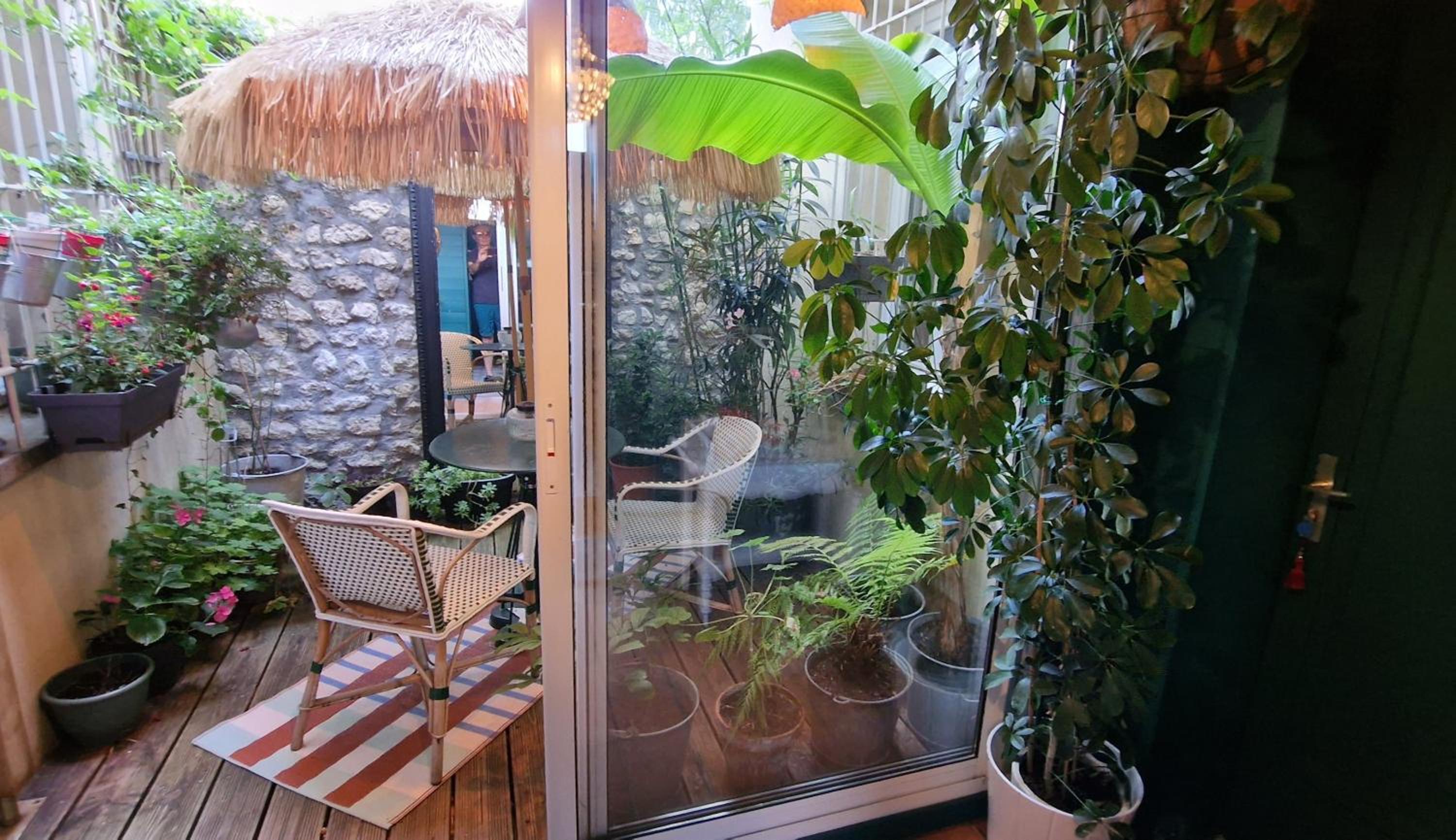 One-Bedroom Apartment - Photo 12