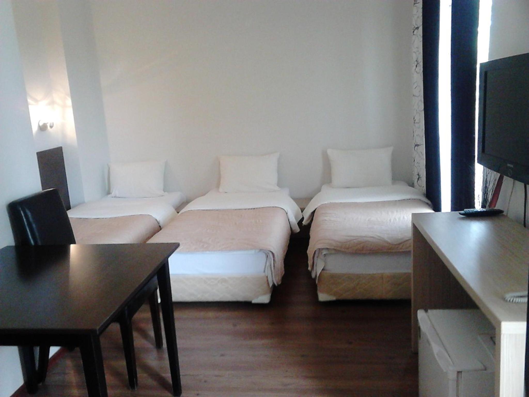 Quadruple Room - Photo 34