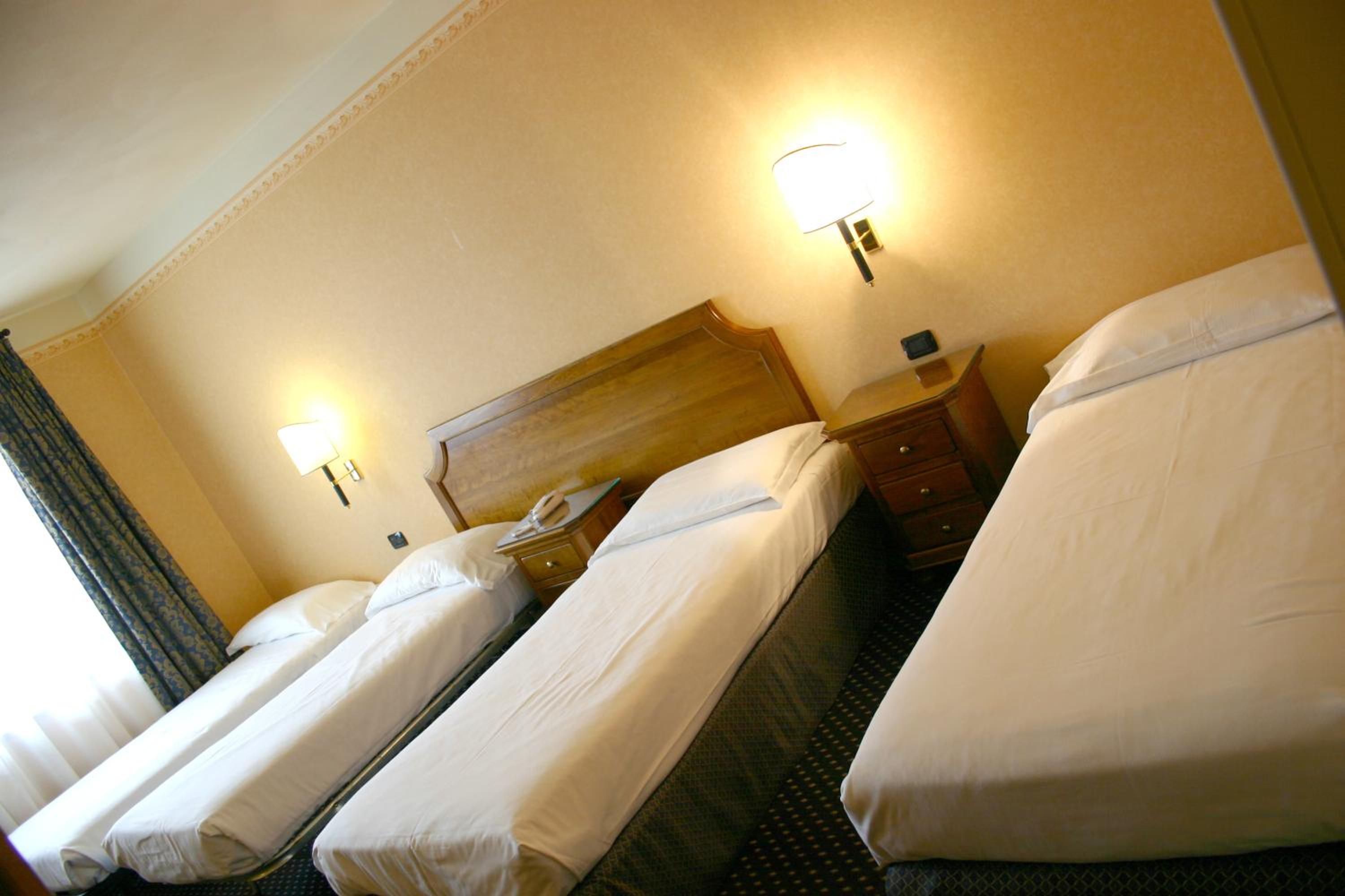 Suite Family Room