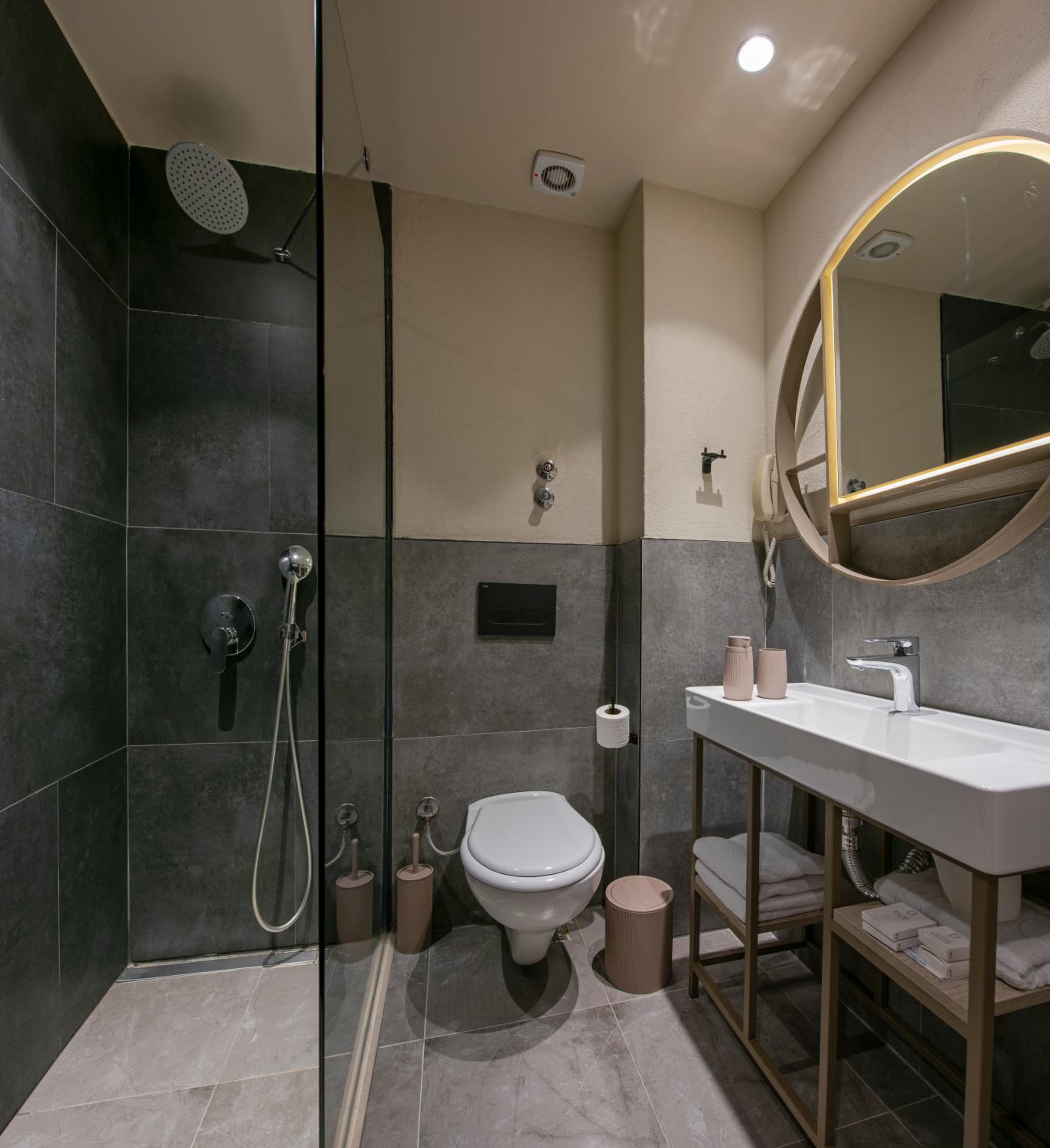 Double or Twin Room with Sea View
