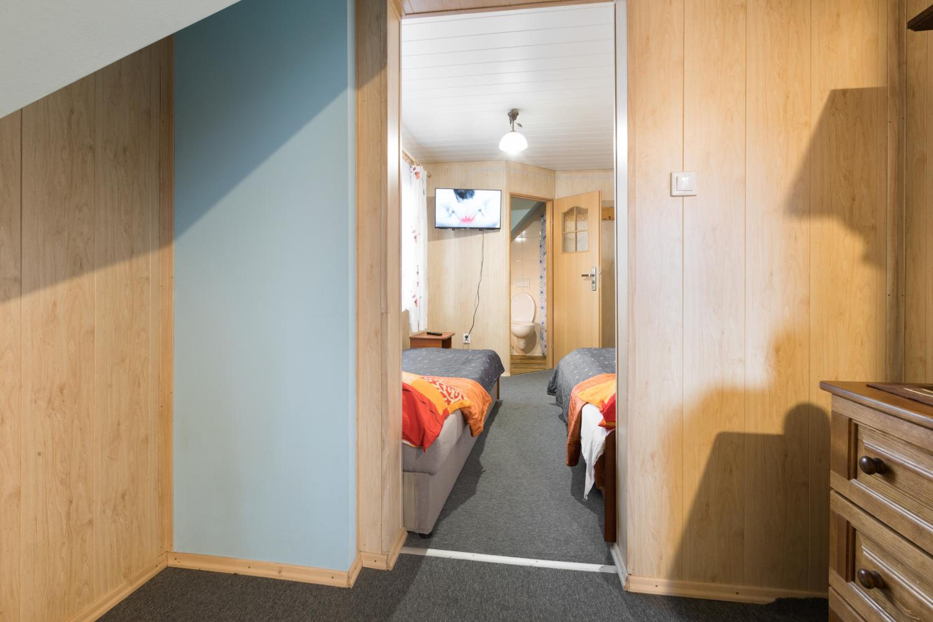 Quadruple Room with Mountain View photo 1