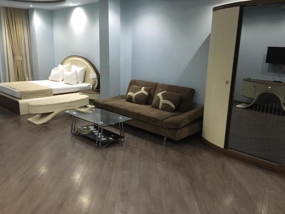 Family Room with Balcony photo 1