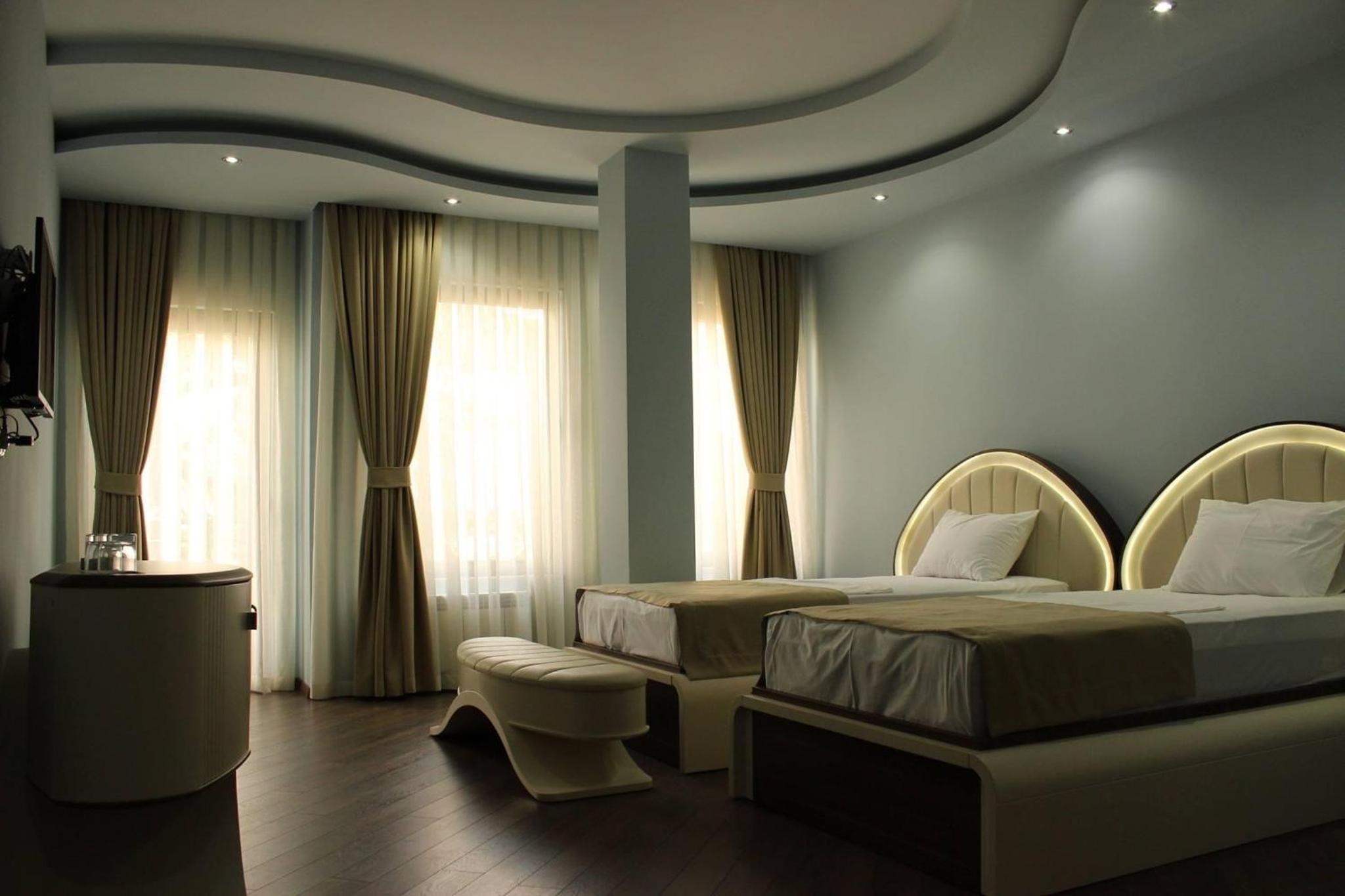 Twin Room with City View photo 1