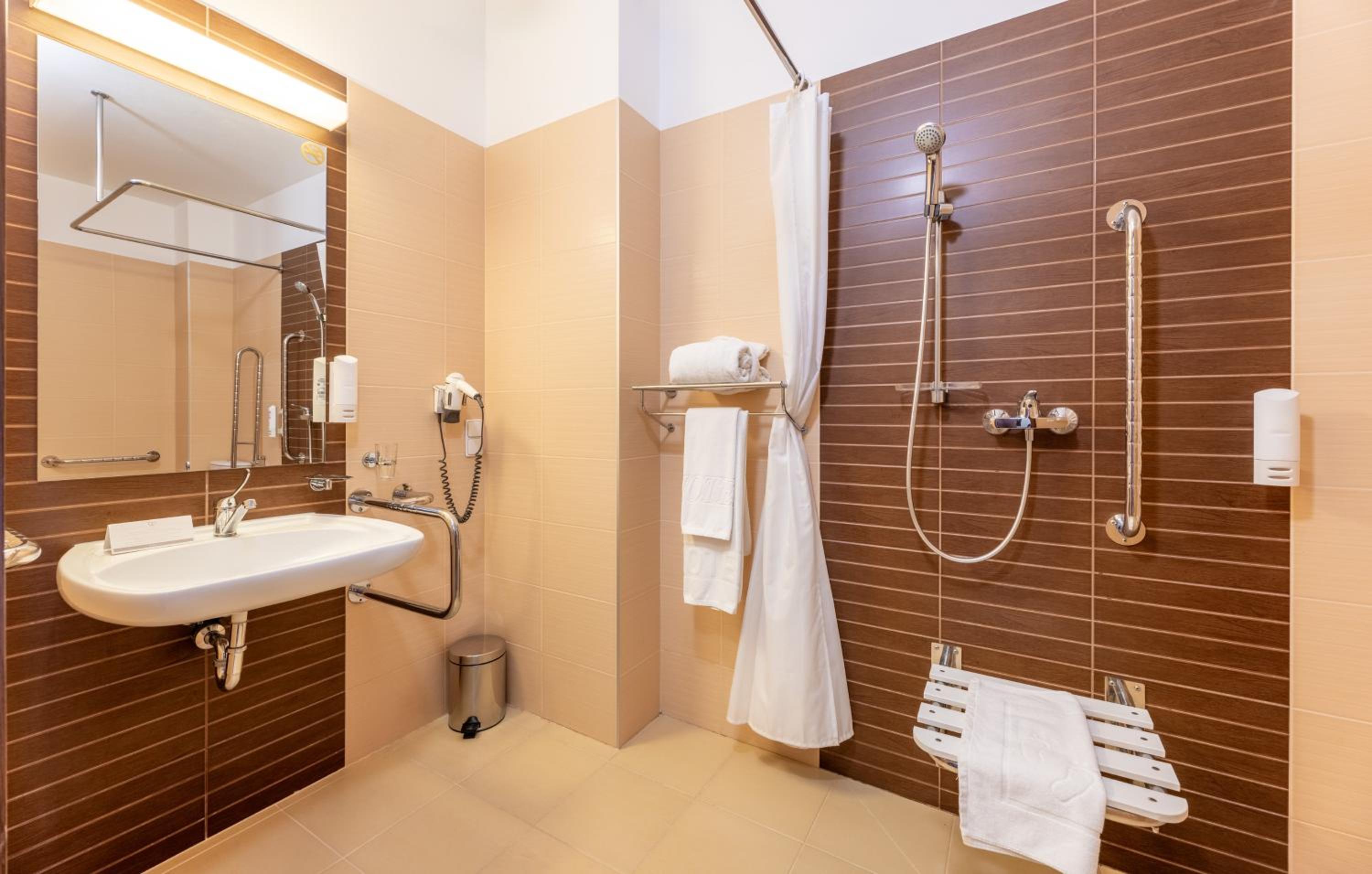 Single Room - Disability Access