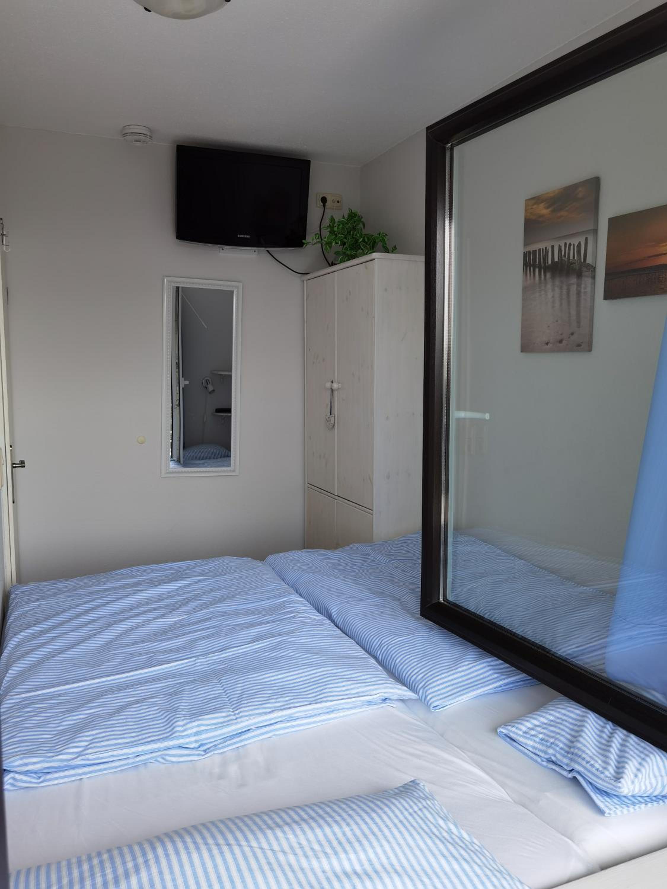 Apartment with Sea View photo 2