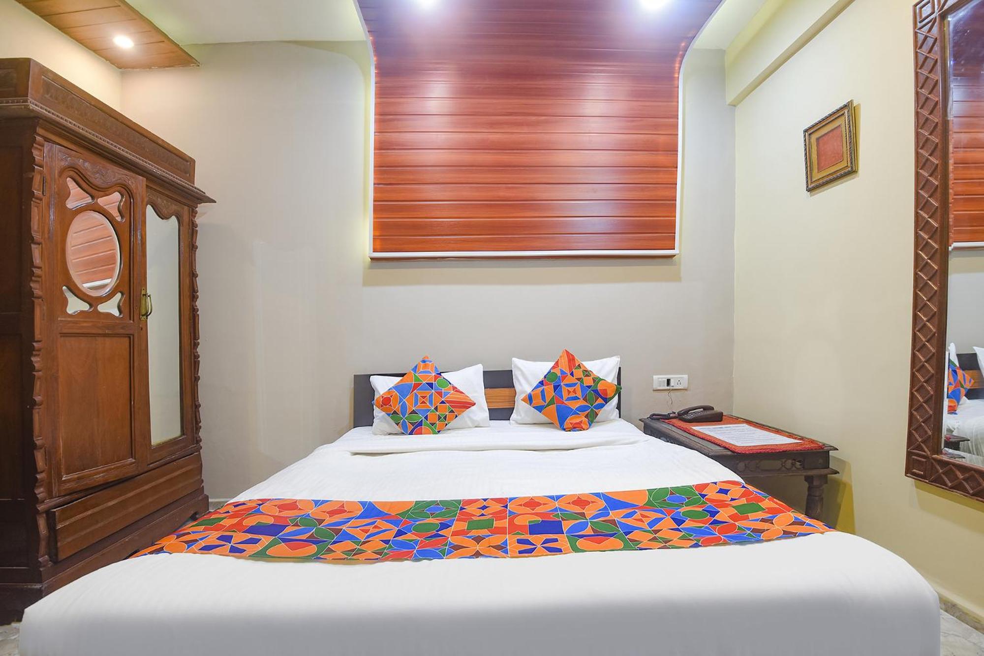 Deluxe Room - Photo 4