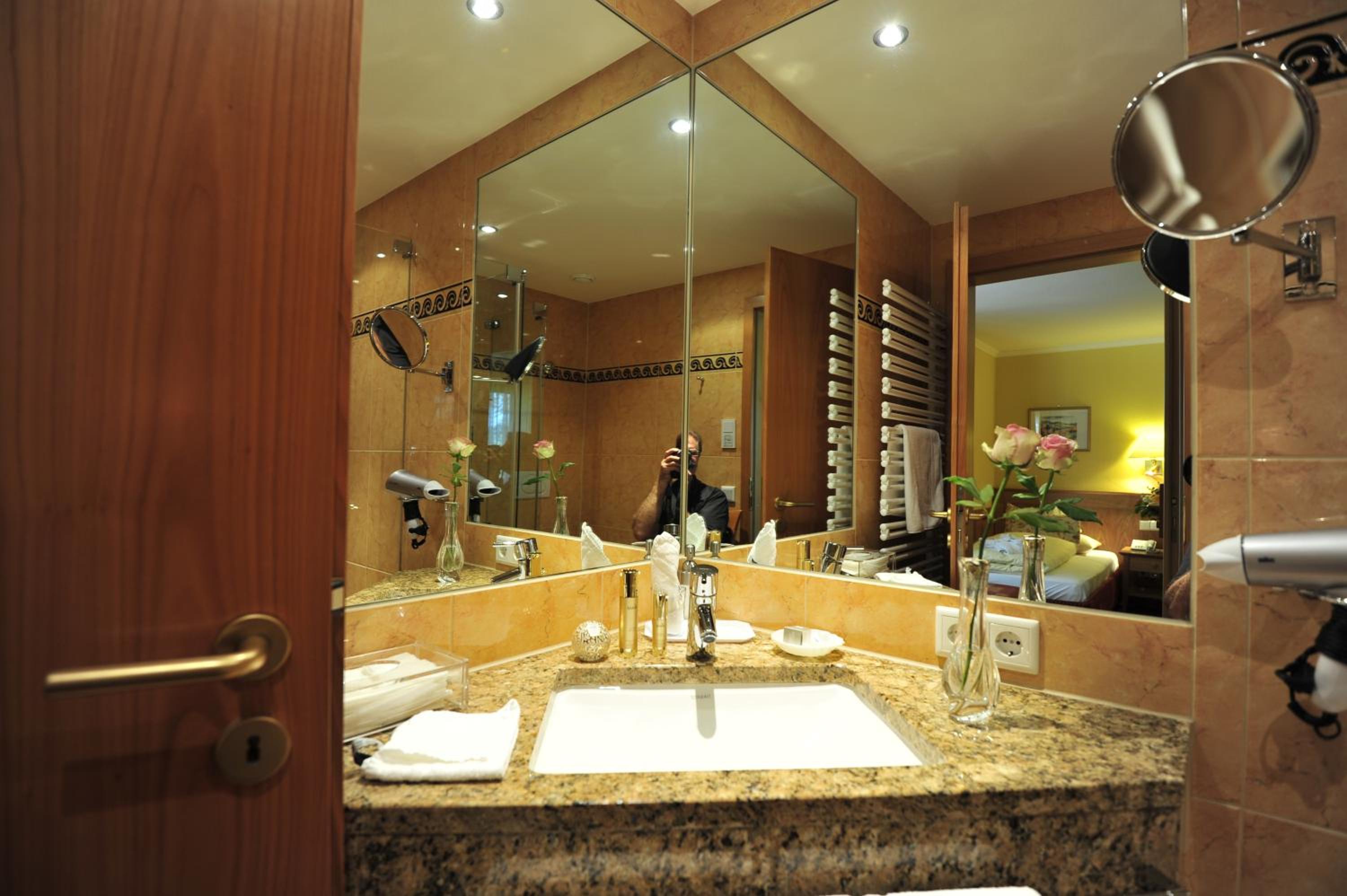 Single Room photo 3