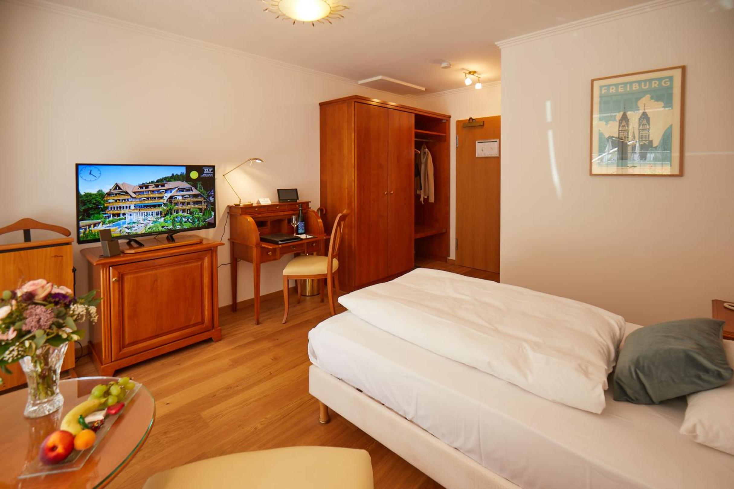 Single Room with Balcony photo 2