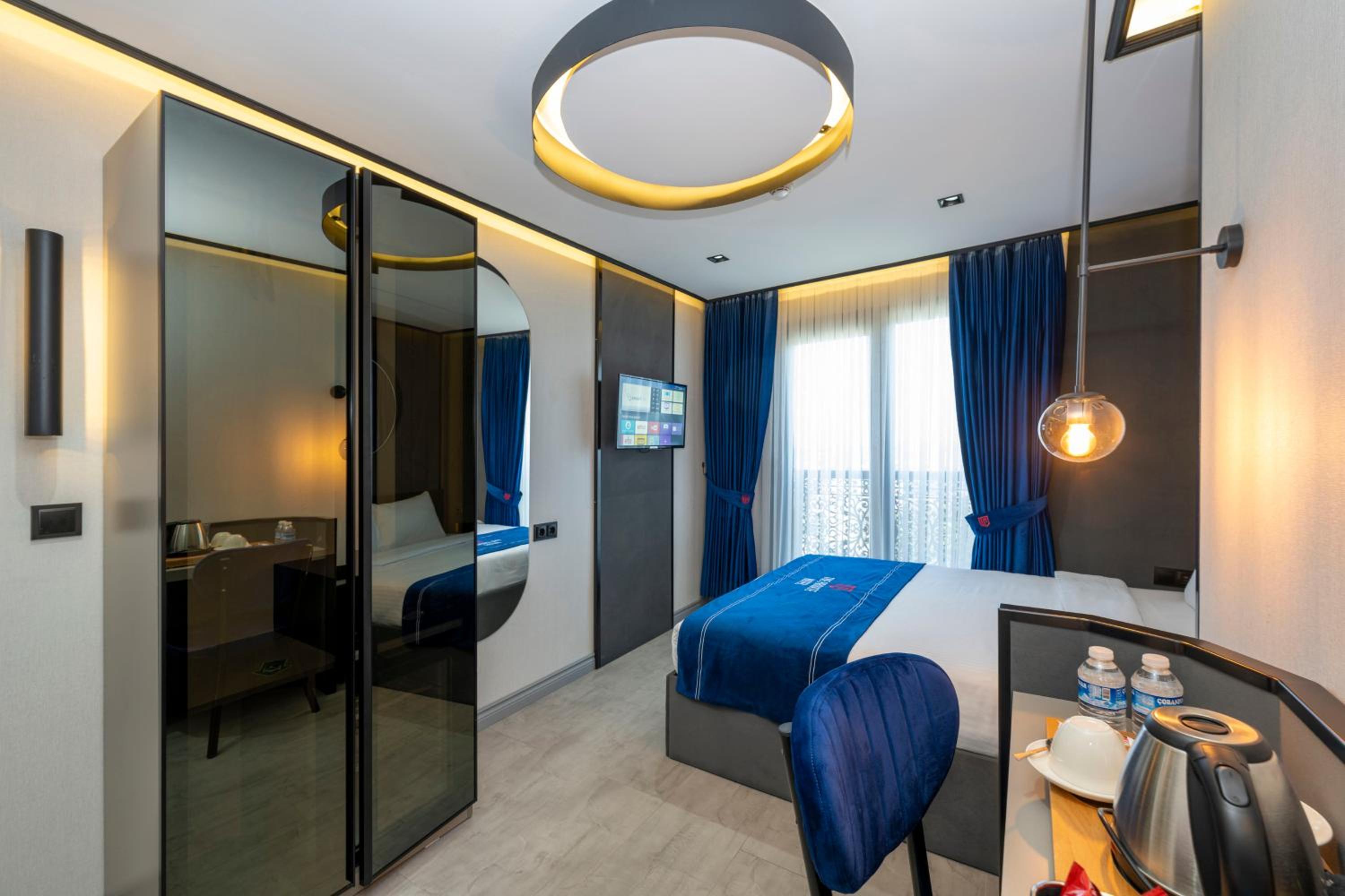Deluxe Double Room photo 2