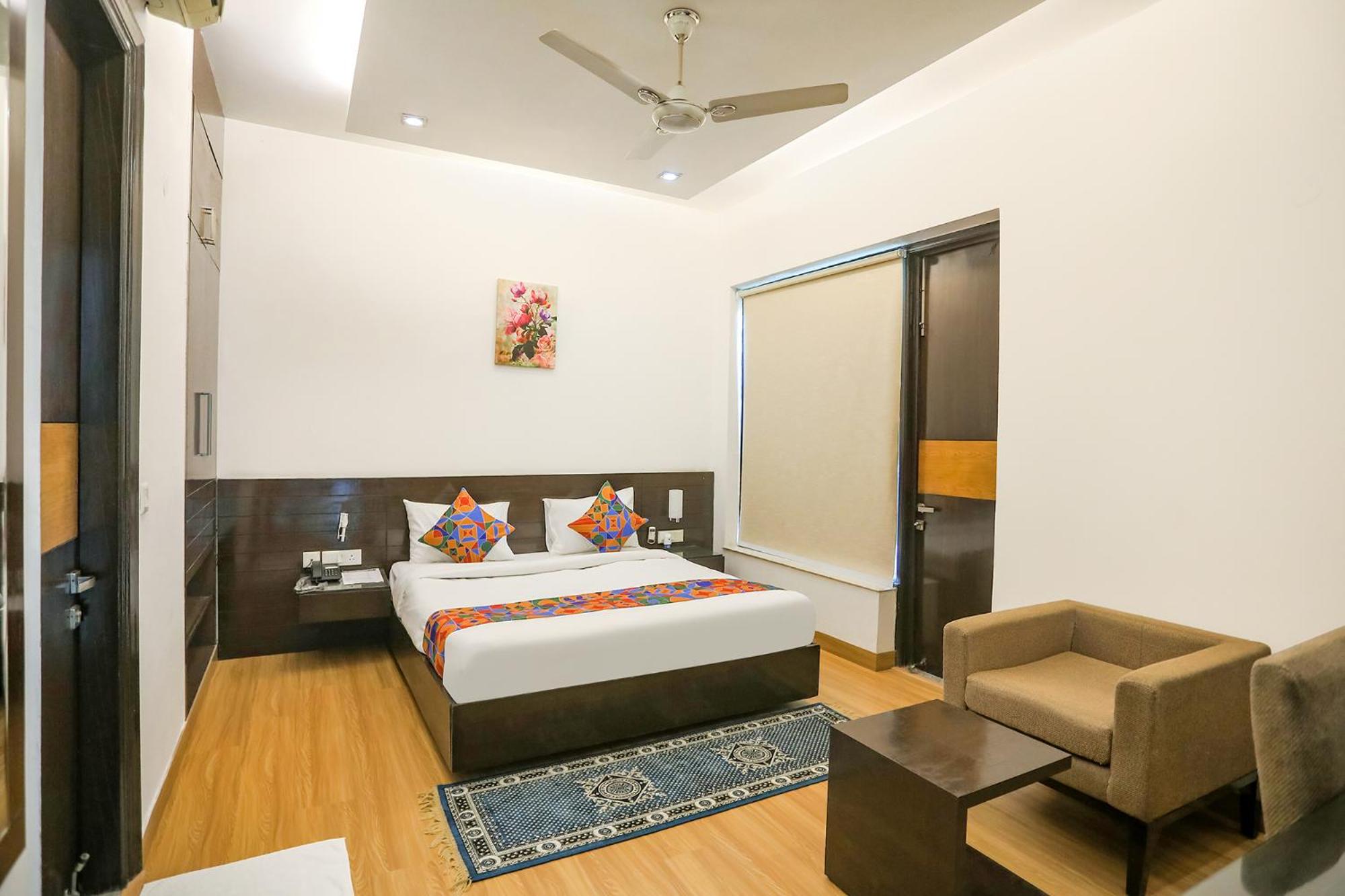 Deluxe Room - Photo 3