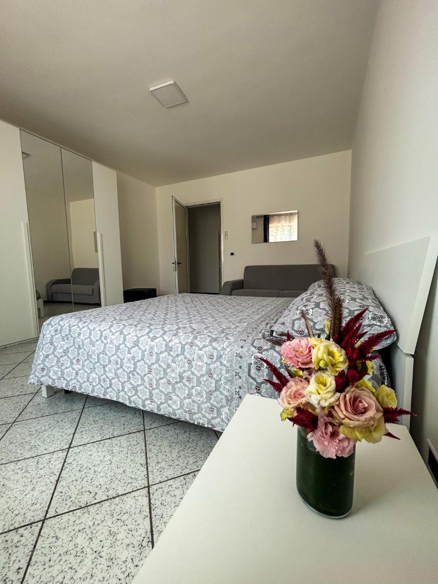 Apartment - Ground Floor photo 1