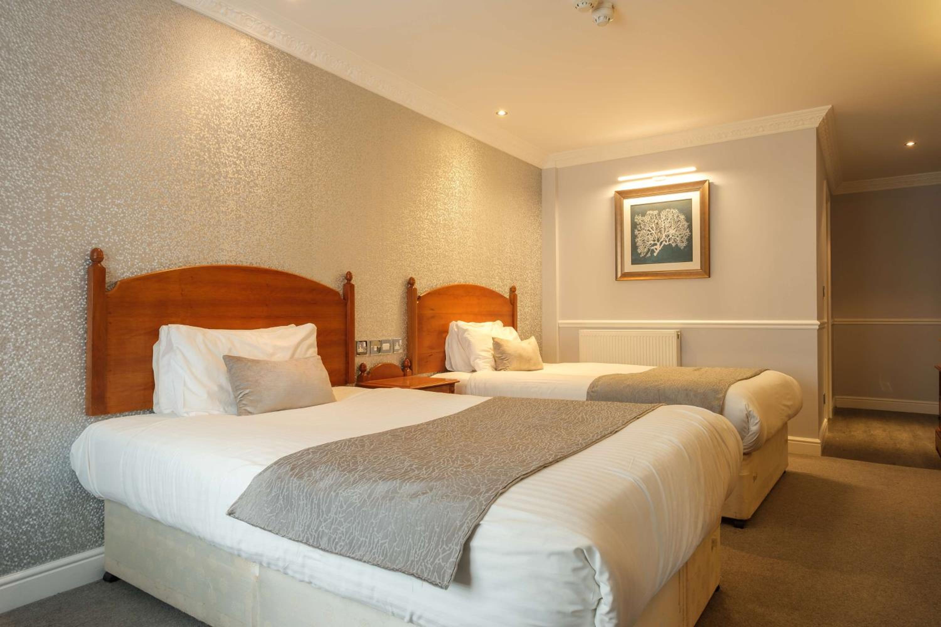 Superior Twin Room - Non-Smoking