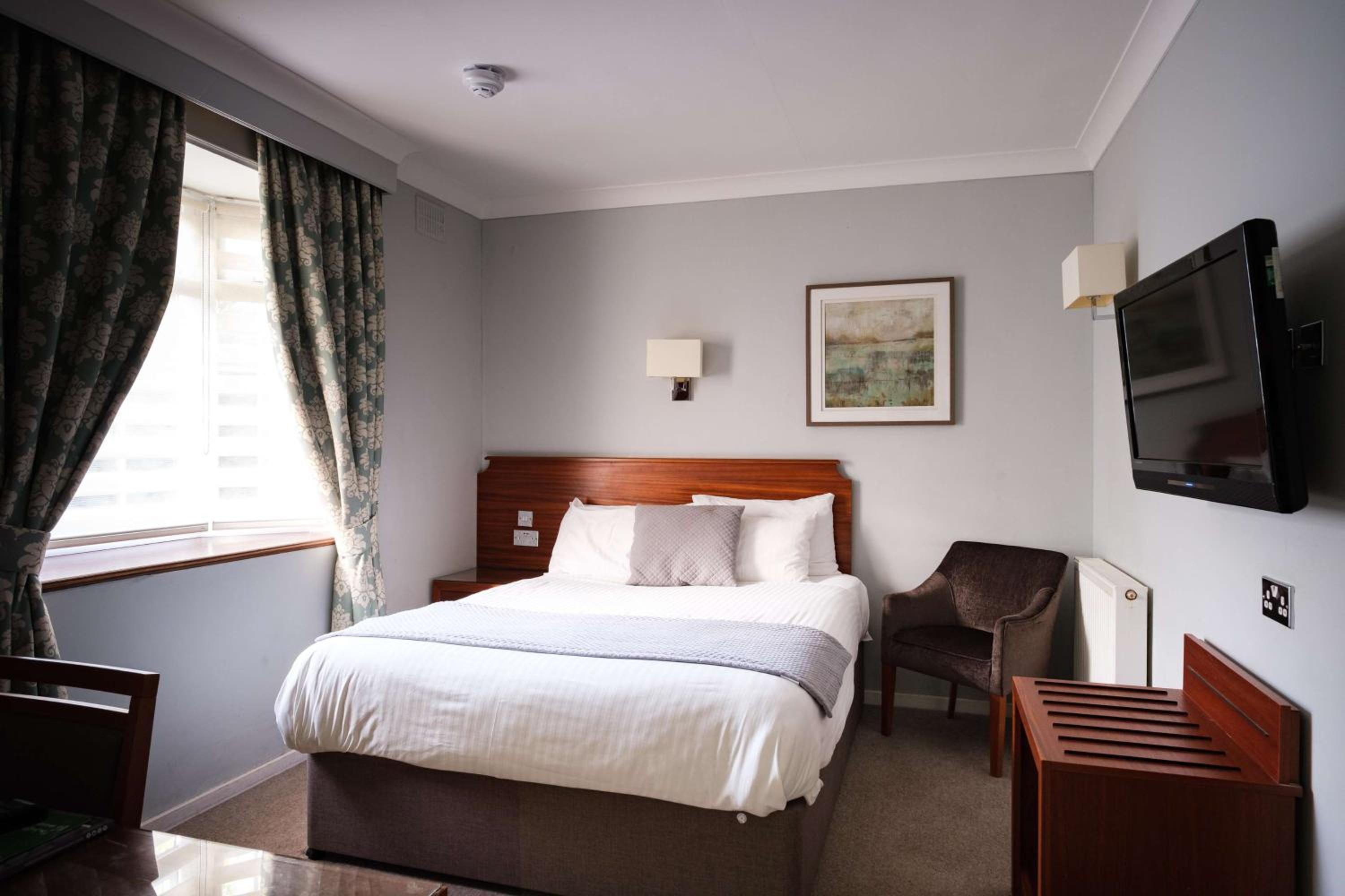 Small Double Room - Non-Smoking