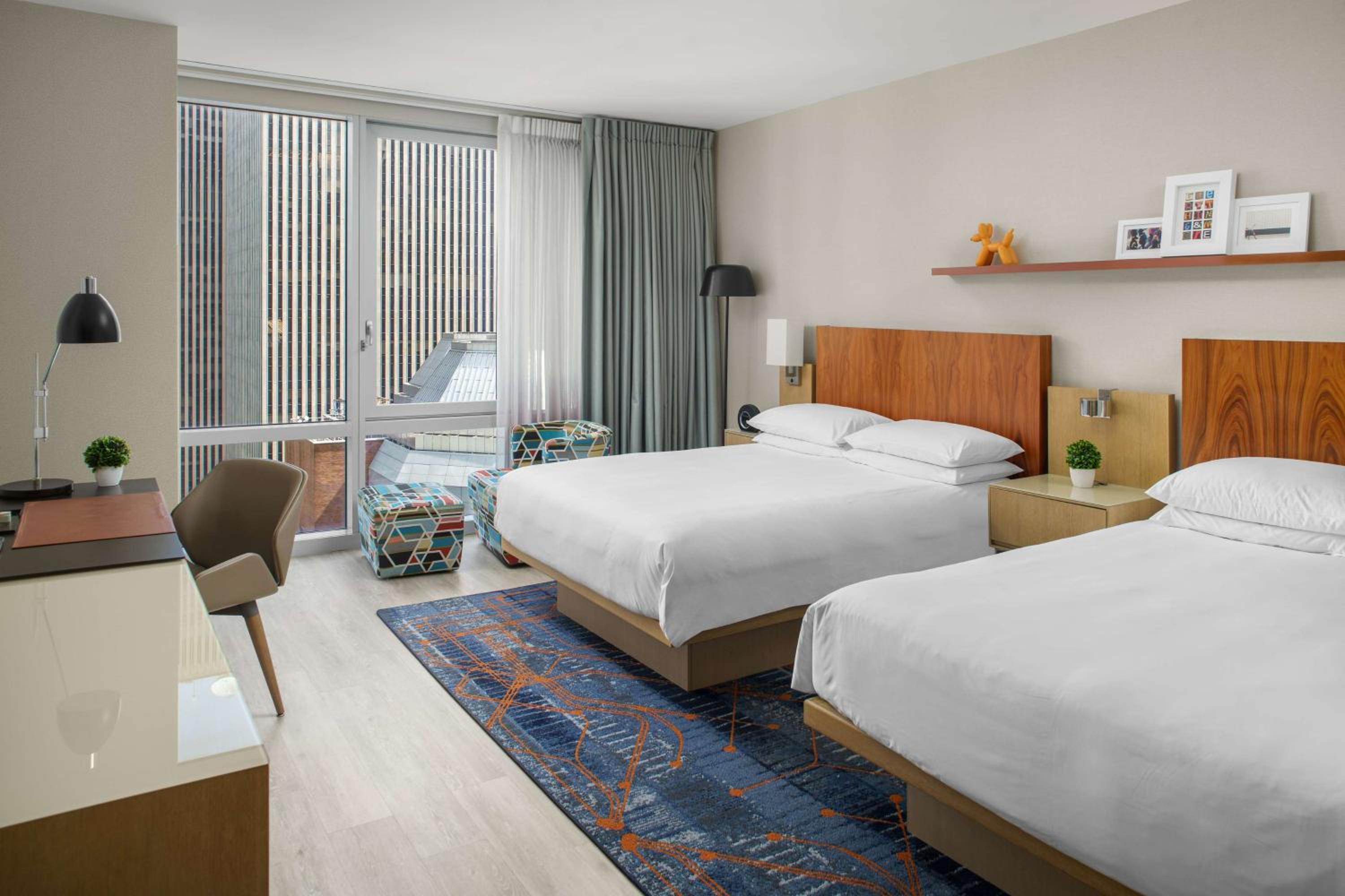 Large Queen Room with Two Queen Beds and City View - High Floor