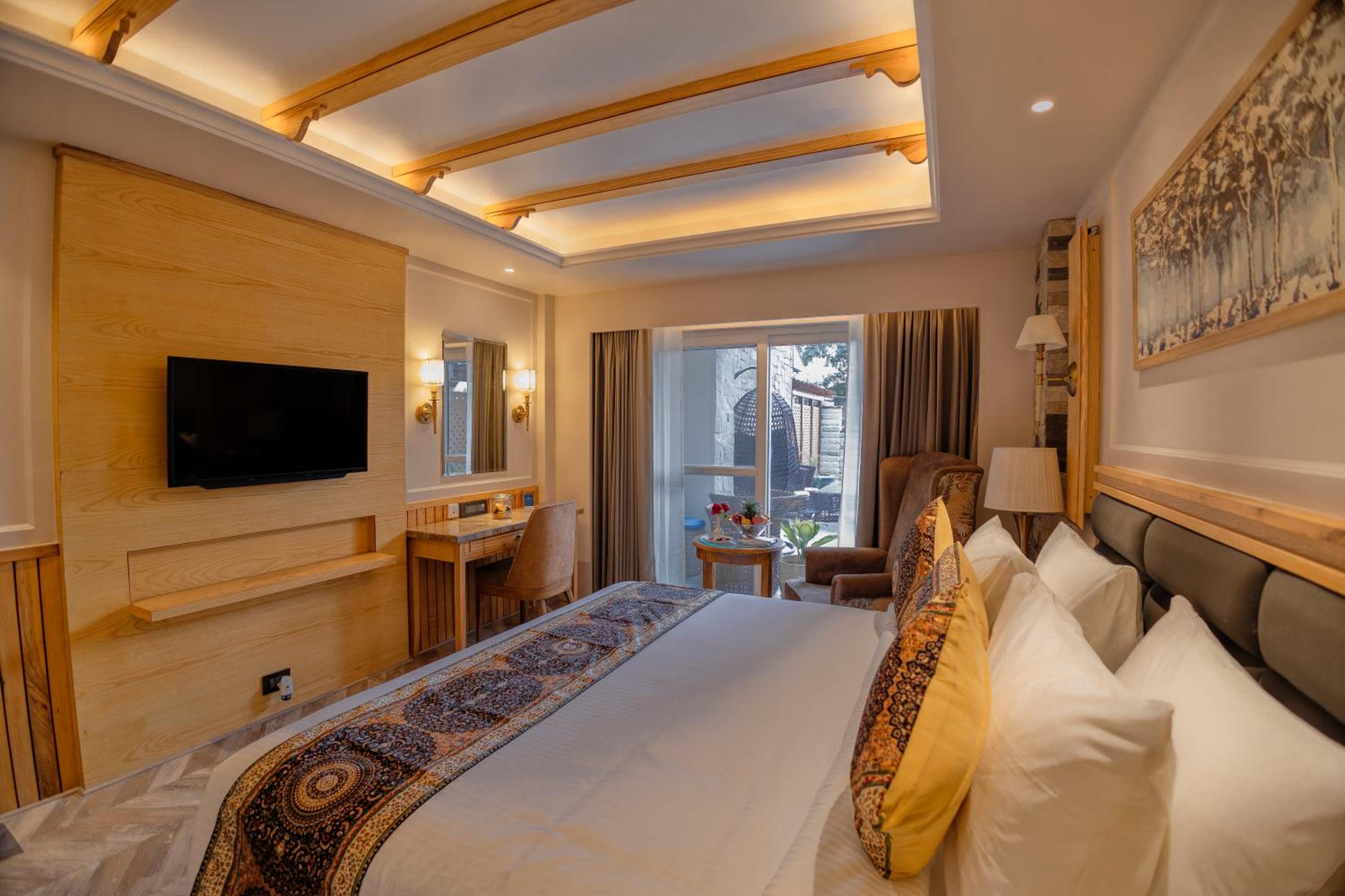 Premium Room With Private Sit Out - Photo 1