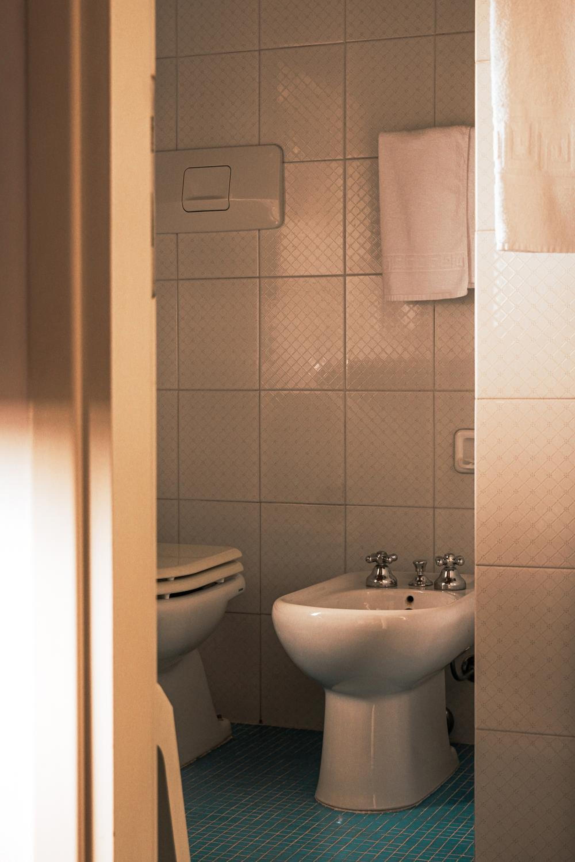 Double Room - Photo 6