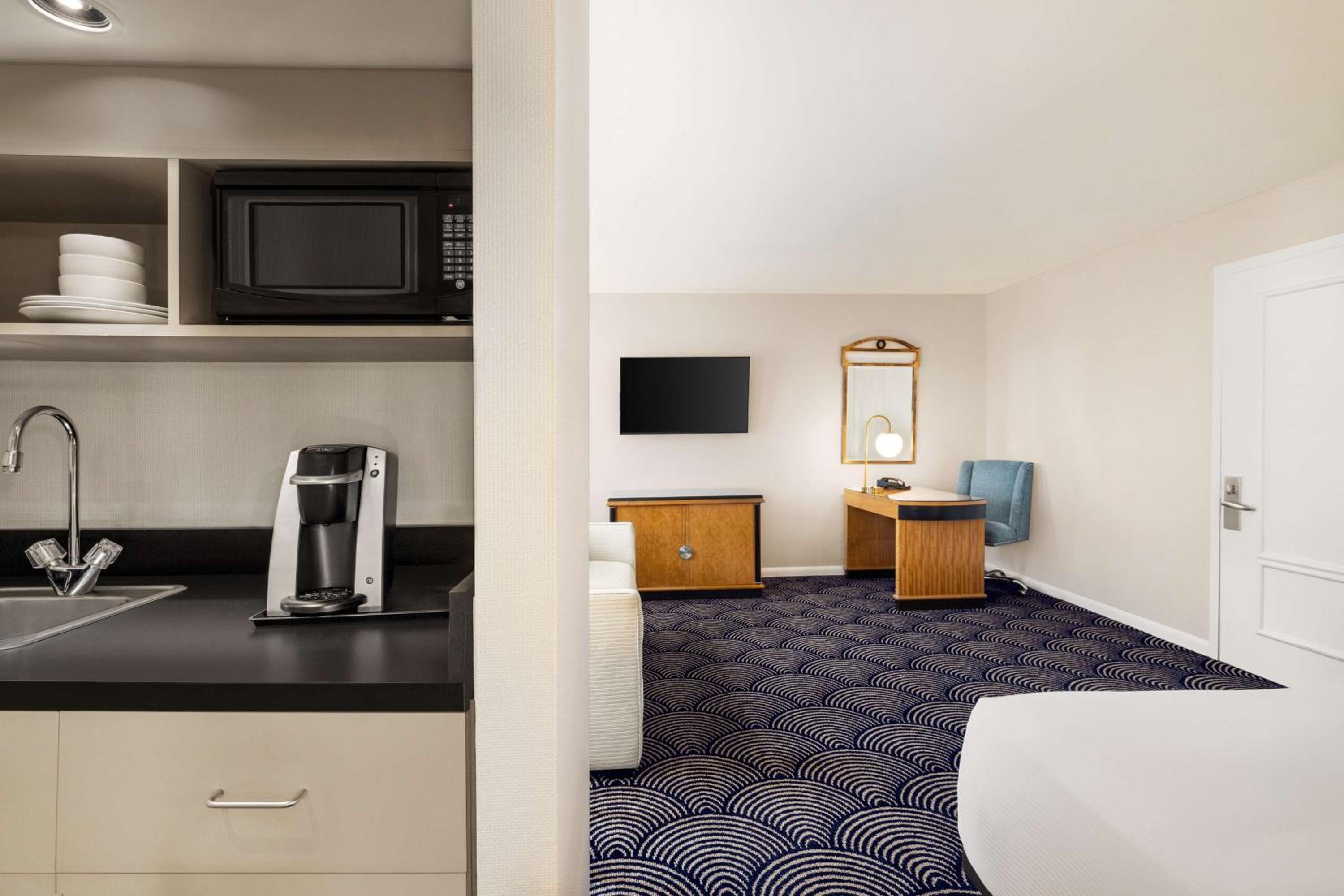Double Room with Two Double Beds and Kitchenette