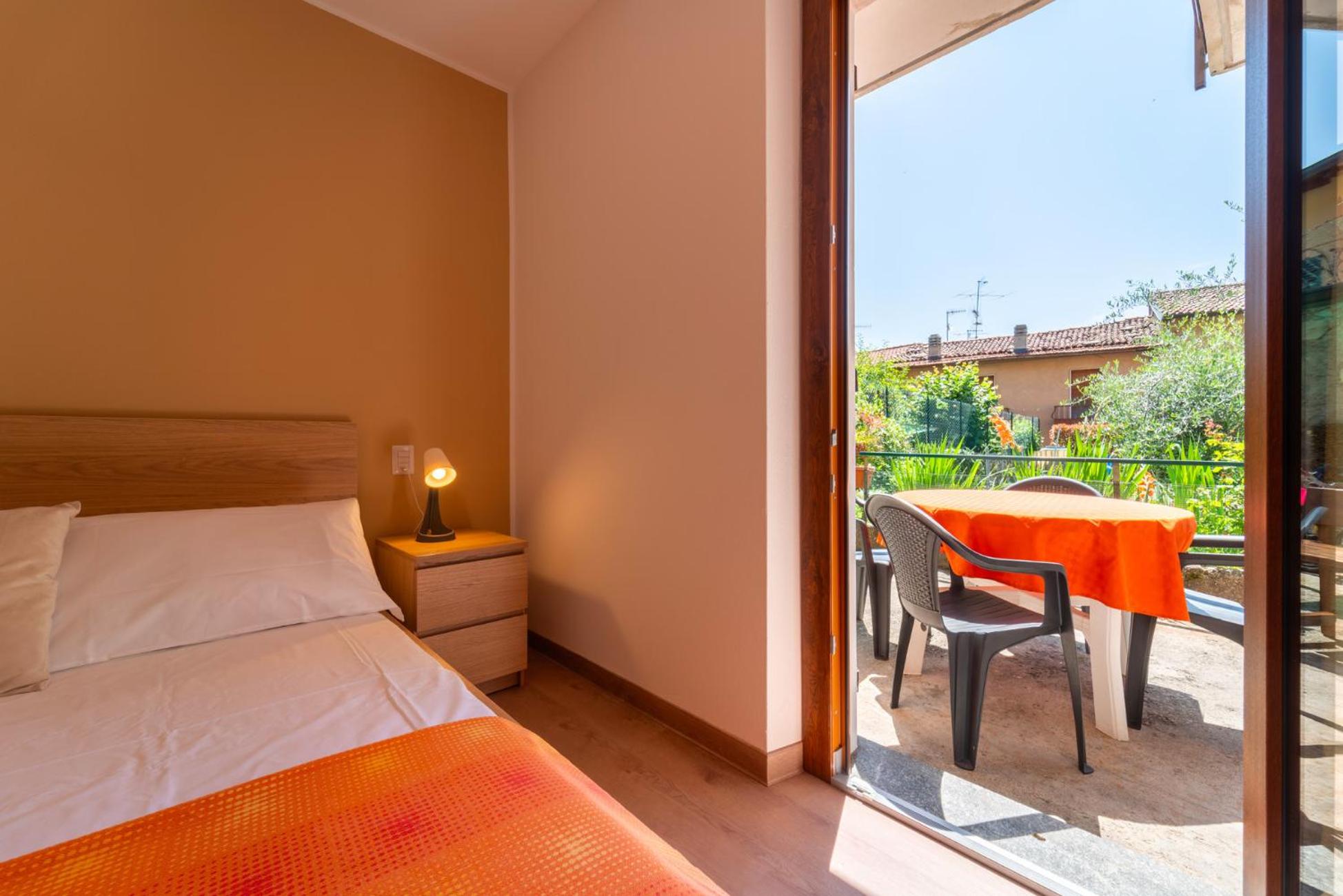 Apartment With Garden View photo 3