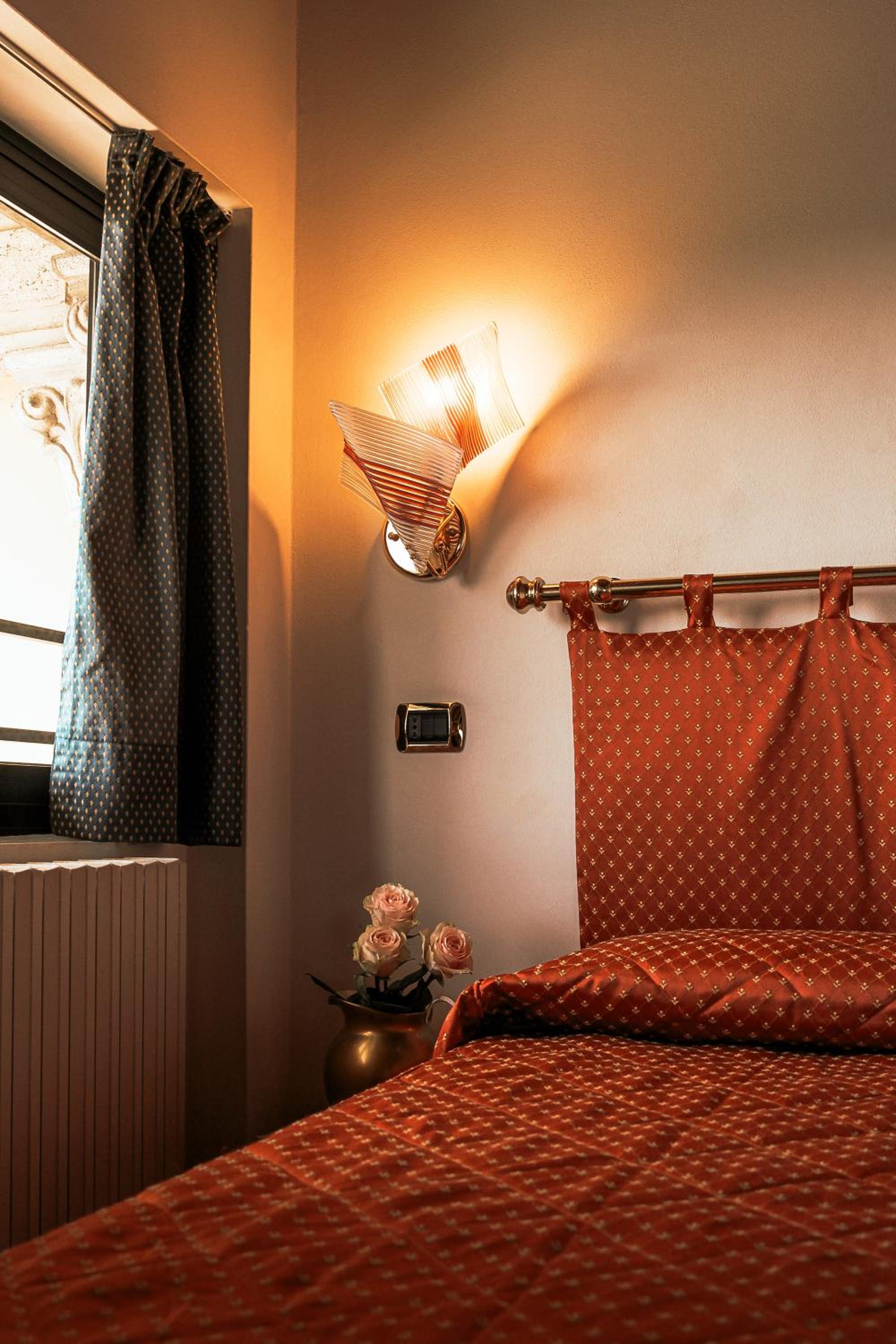 Double Room - Photo 8