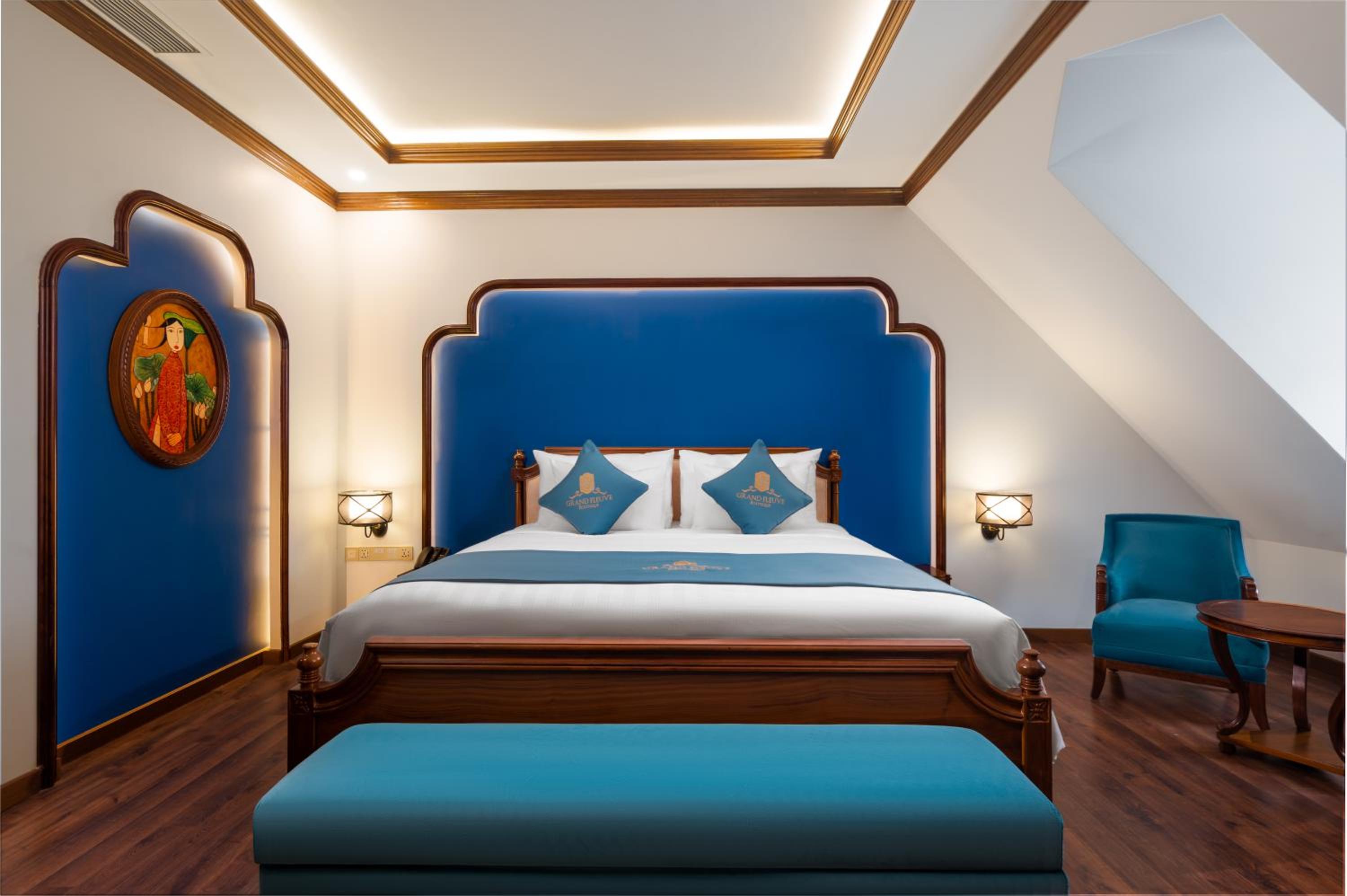 Suite - Photo 2