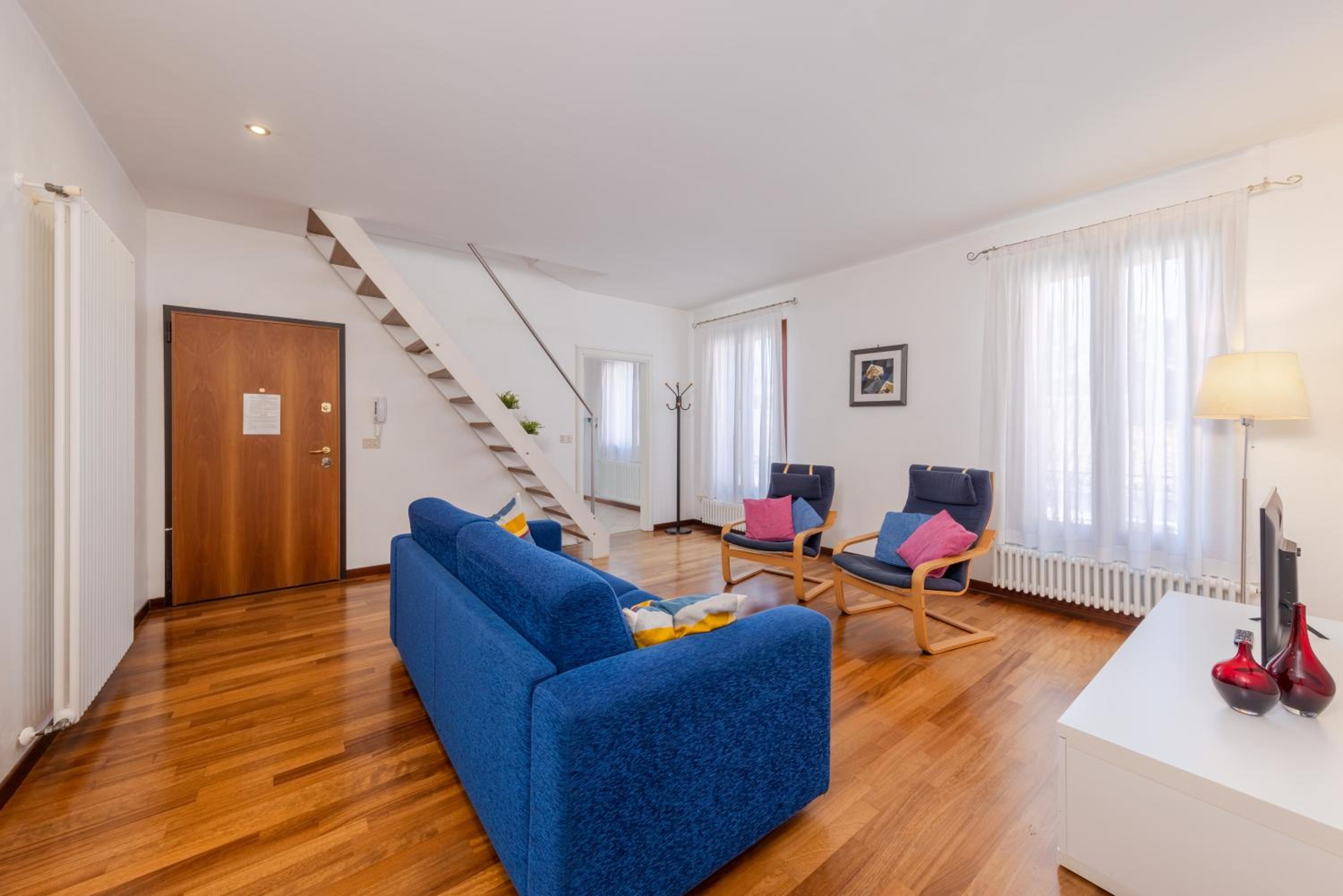Three-Bedroom Apartment with Canal View photo 1