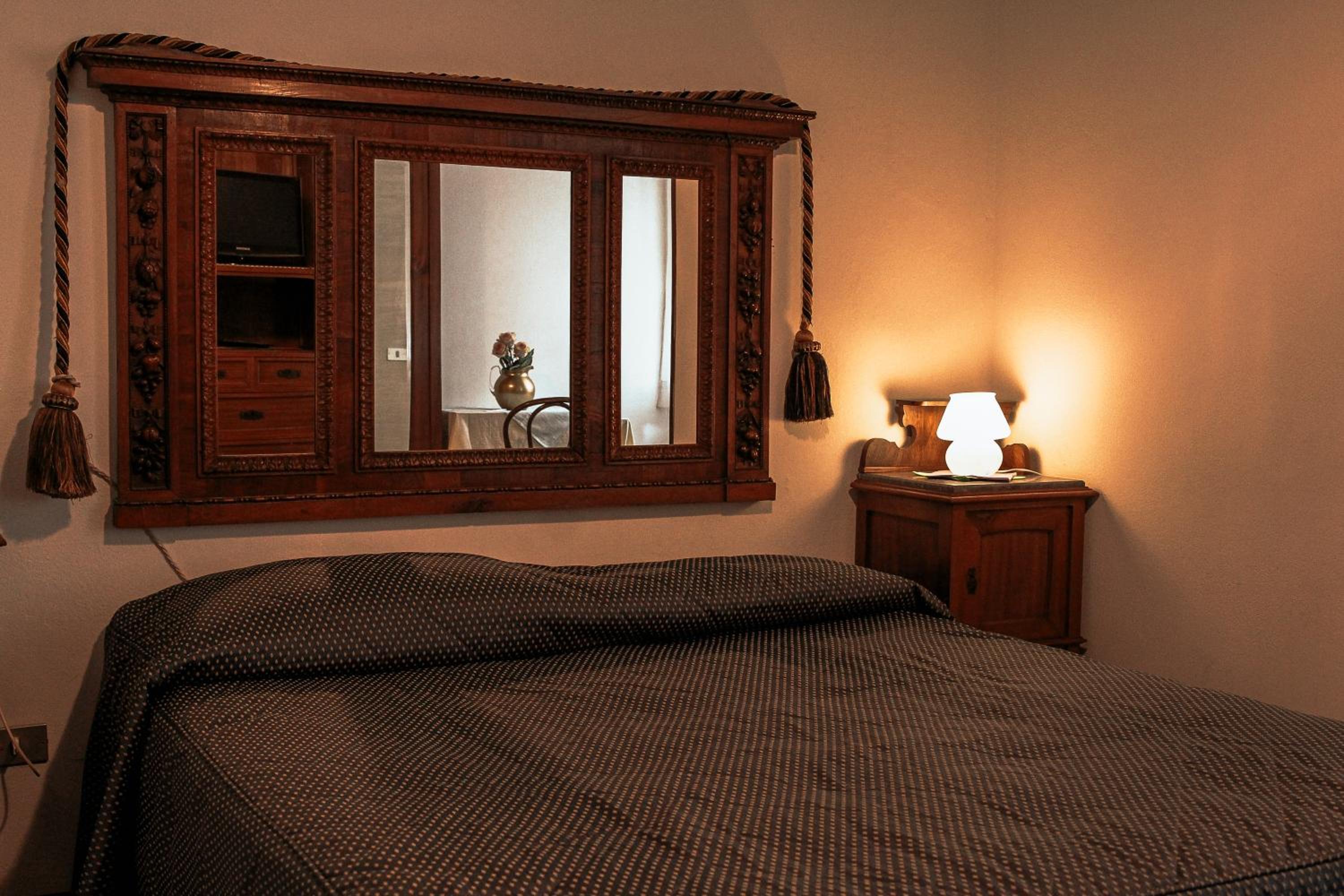 Double Room - Photo 2