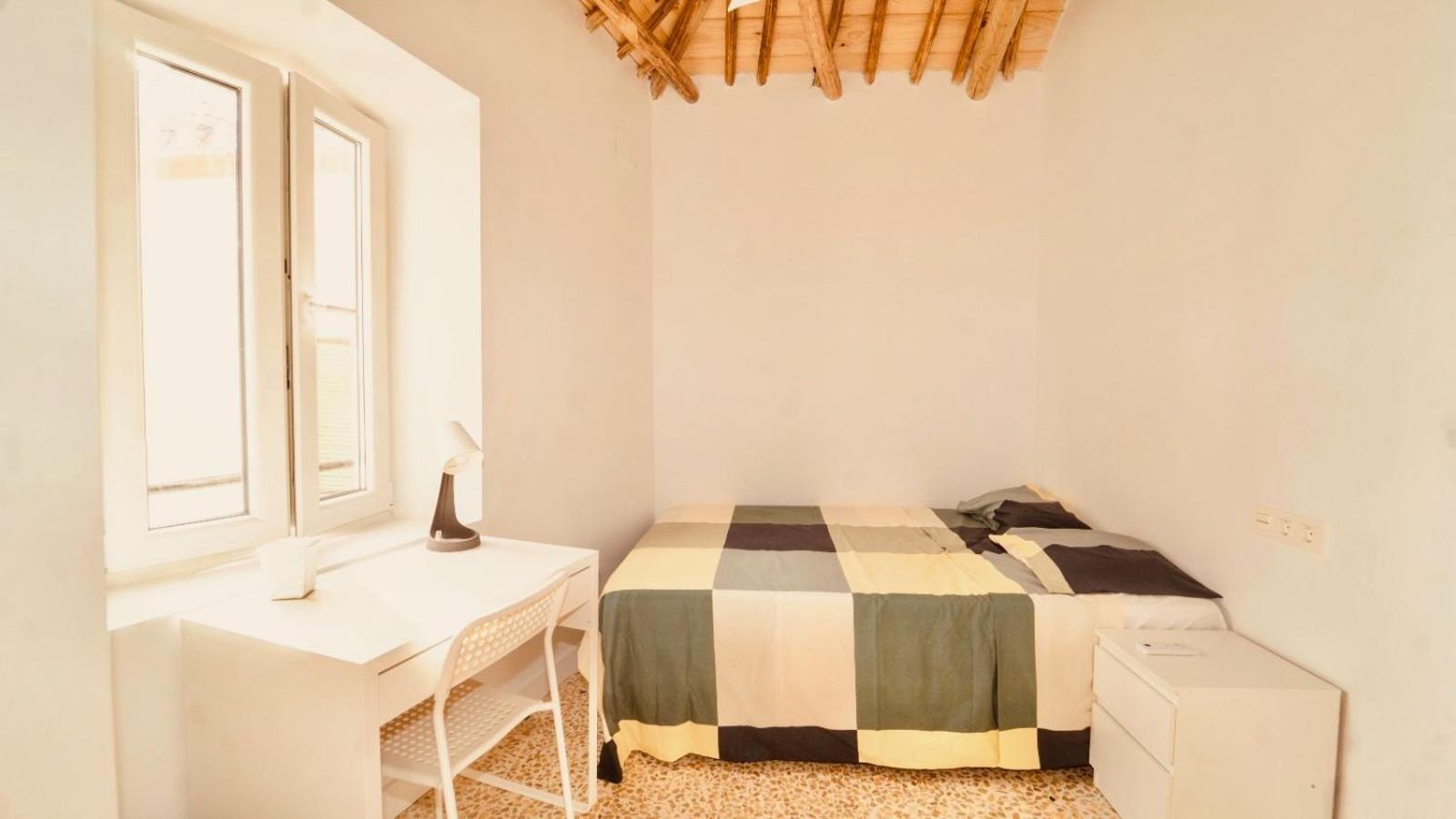 Habitación doble con baño compartido