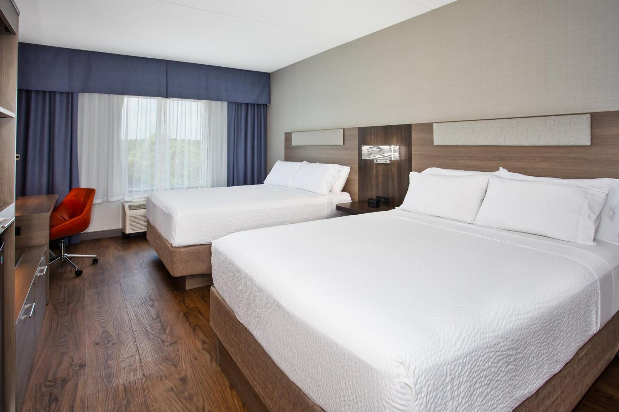 Standard Queen Room with Two Queen Beds - Photo 1