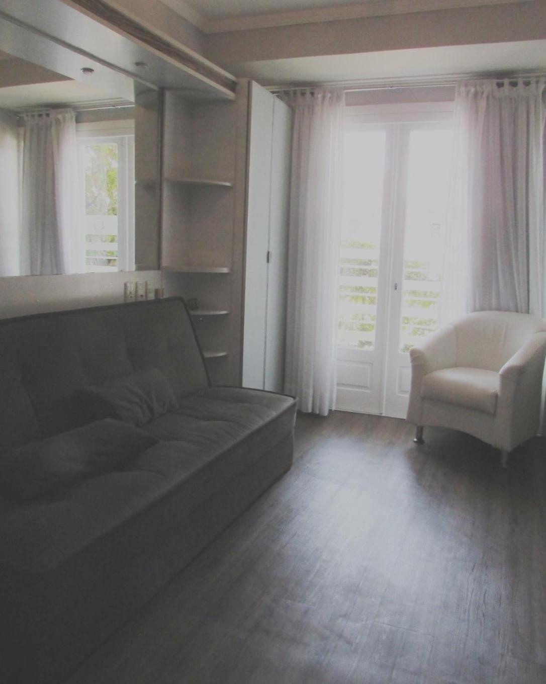 Suite with Hot Tub photo 2