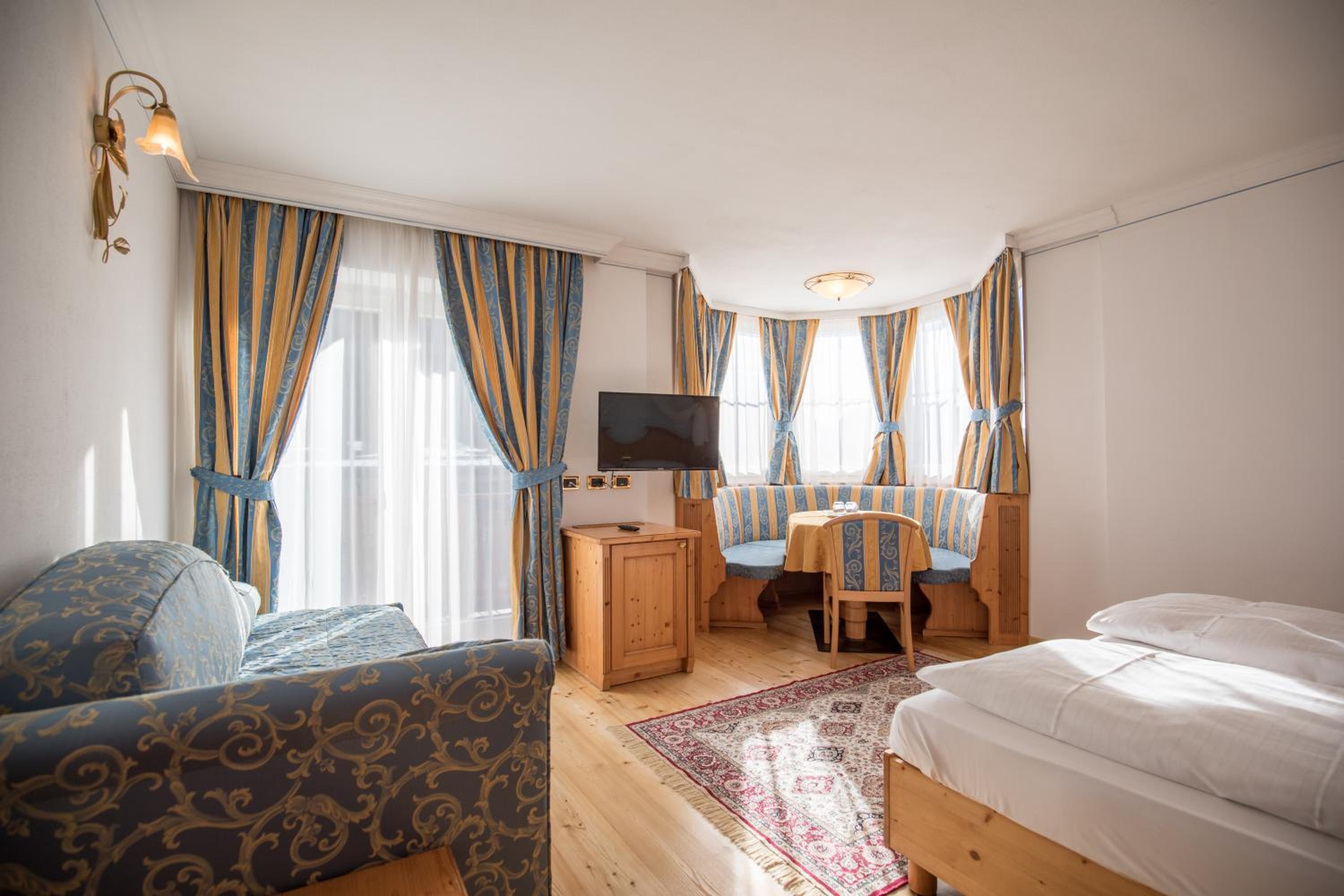 Superior Triple Room - Photo 4