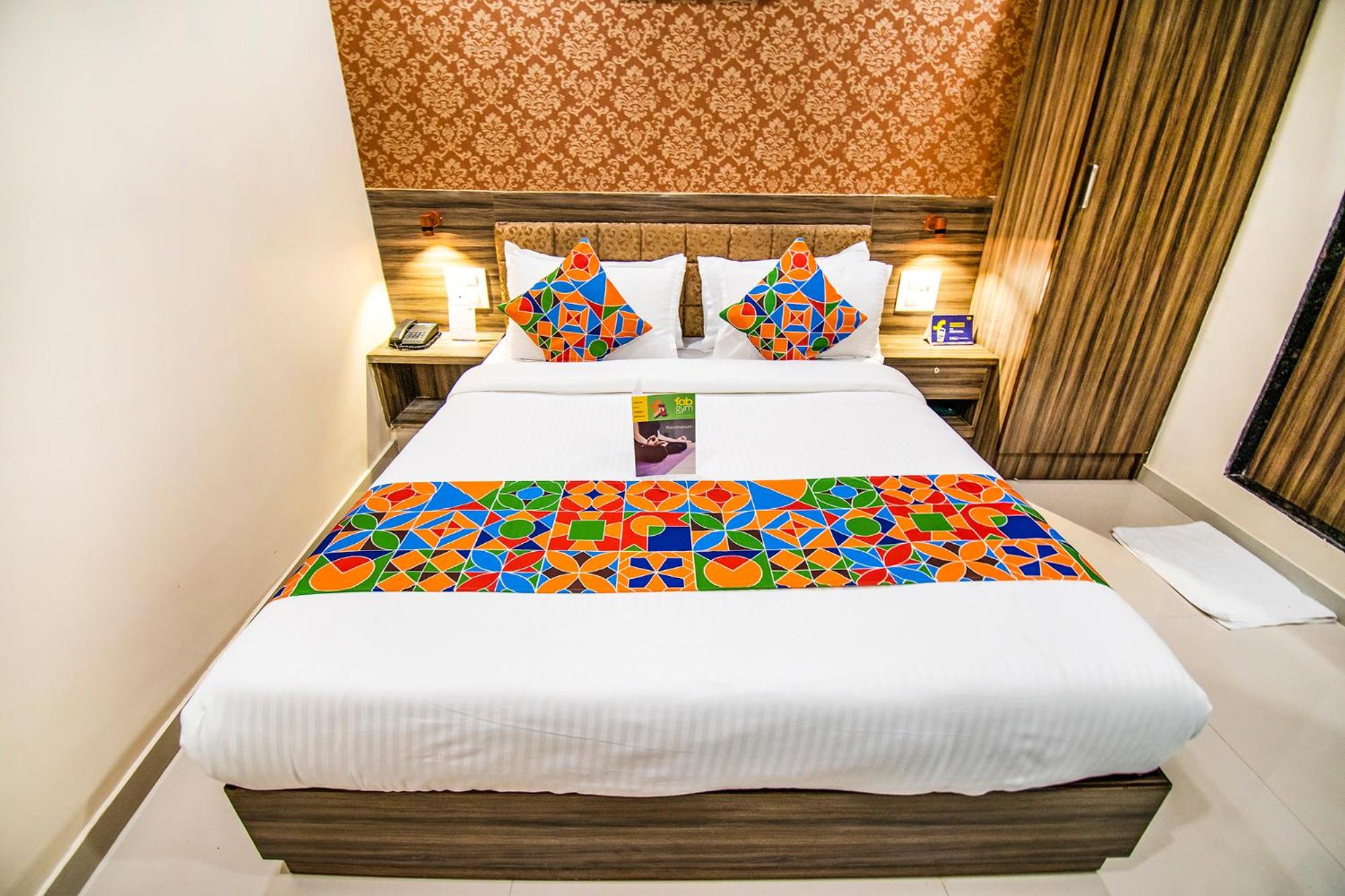 Deluxe Room - Photo 2