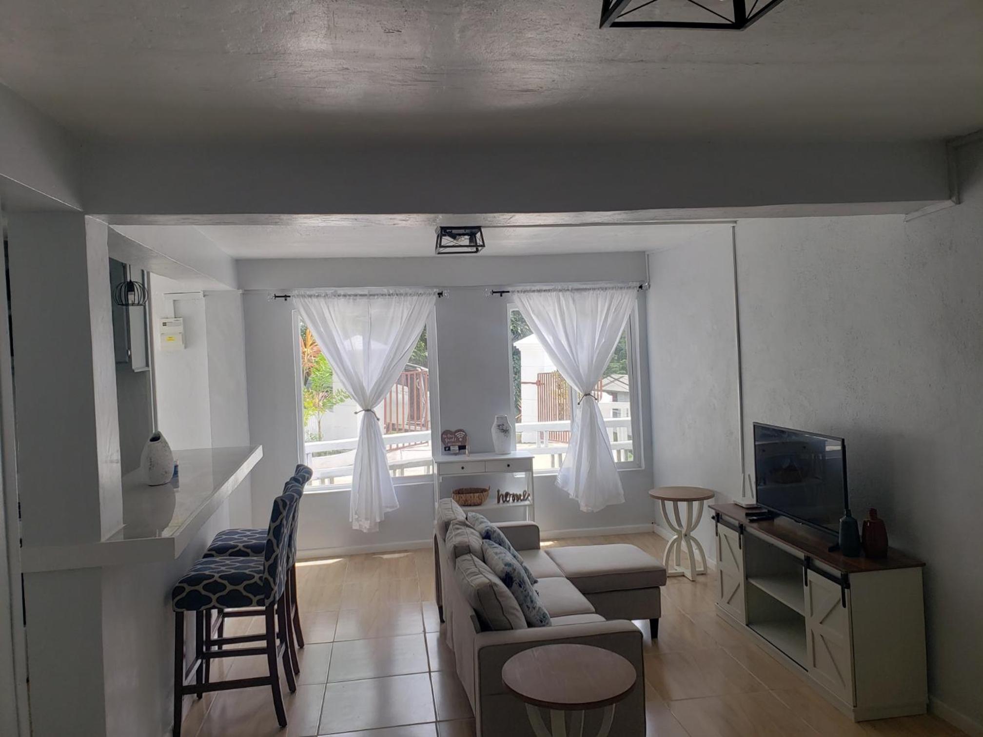 Apartment photo 2