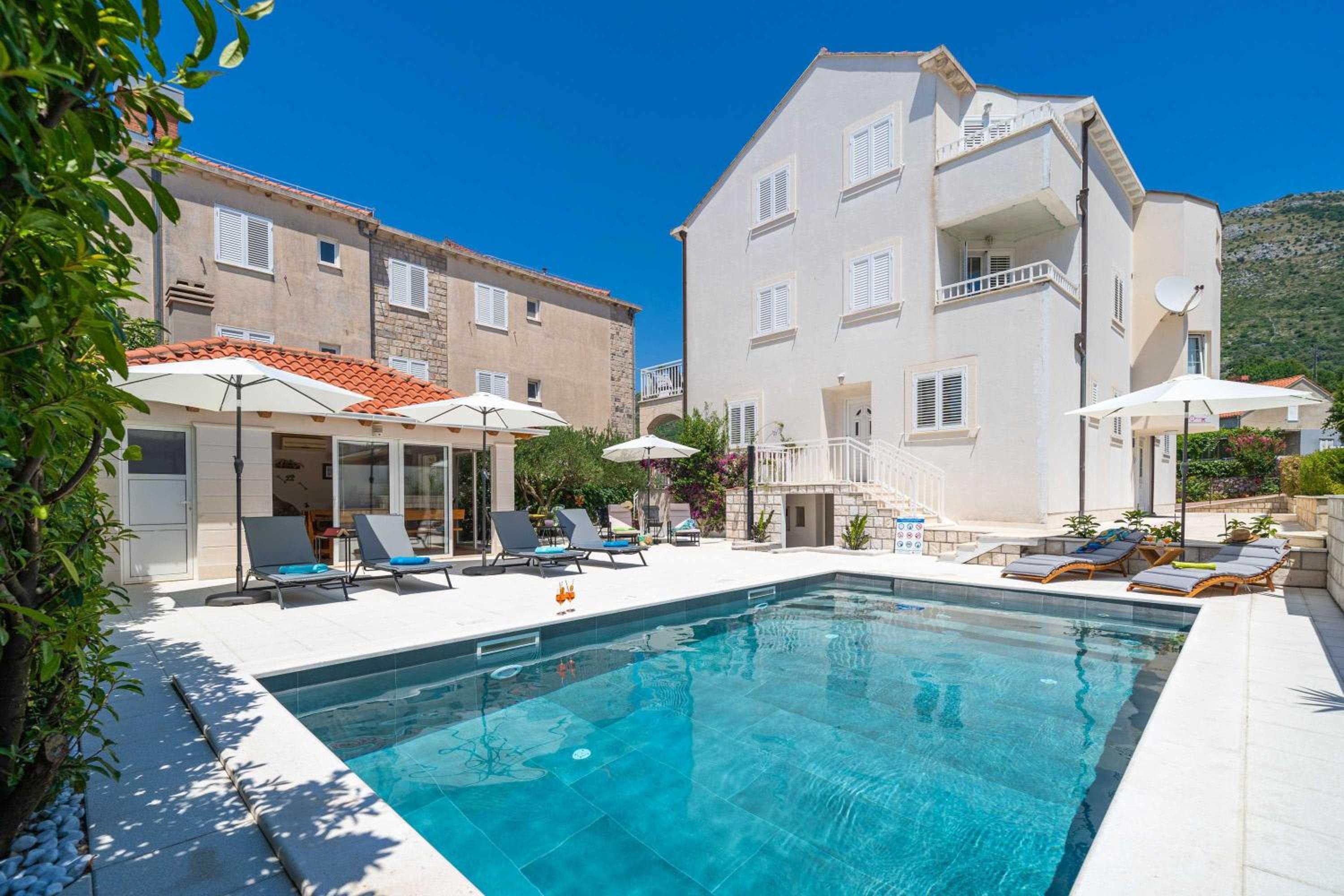 Standard One Bedroom Apartment with Balcony - Photo 15