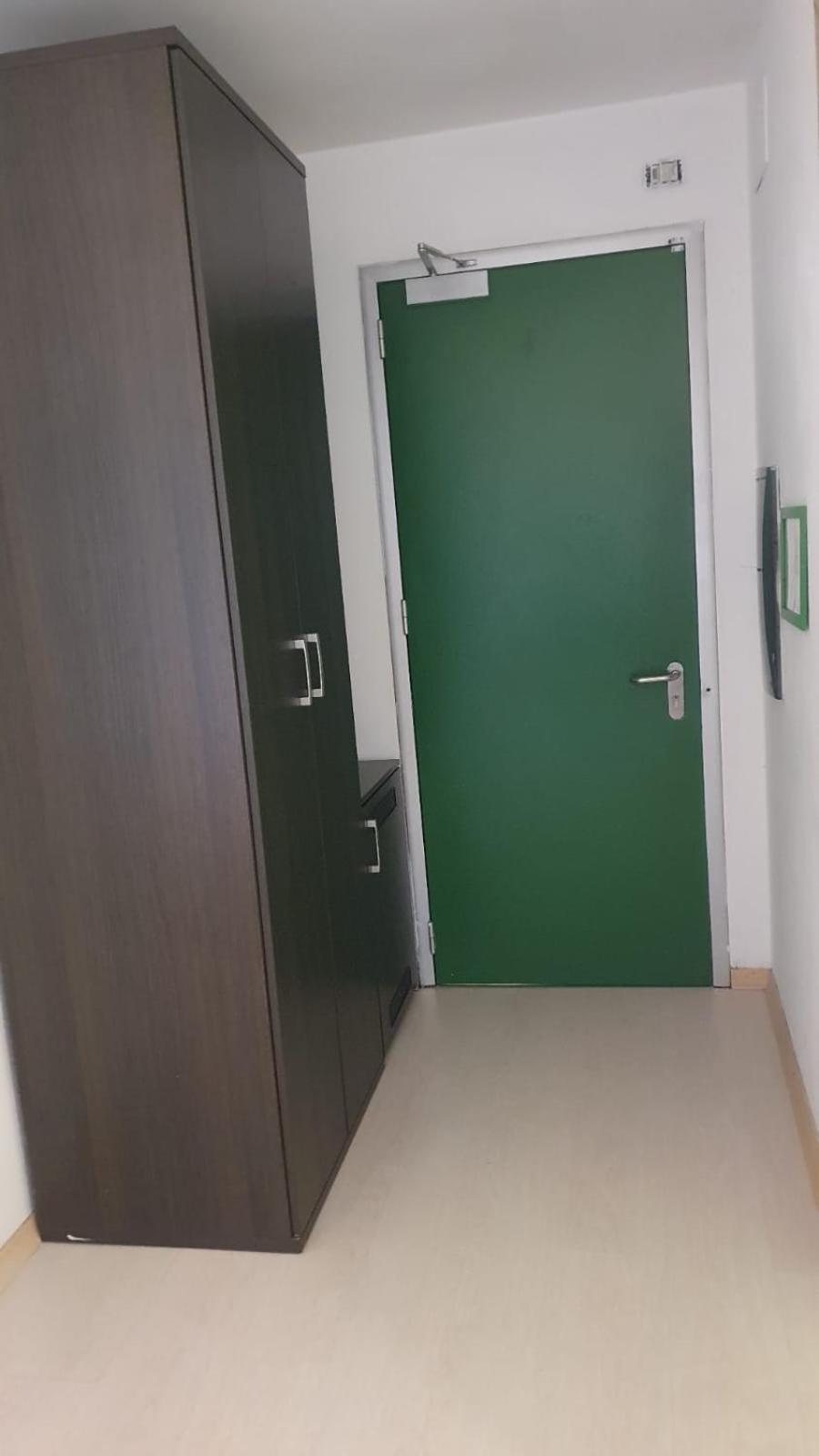 Twin Room - Disability Access - Photo 1