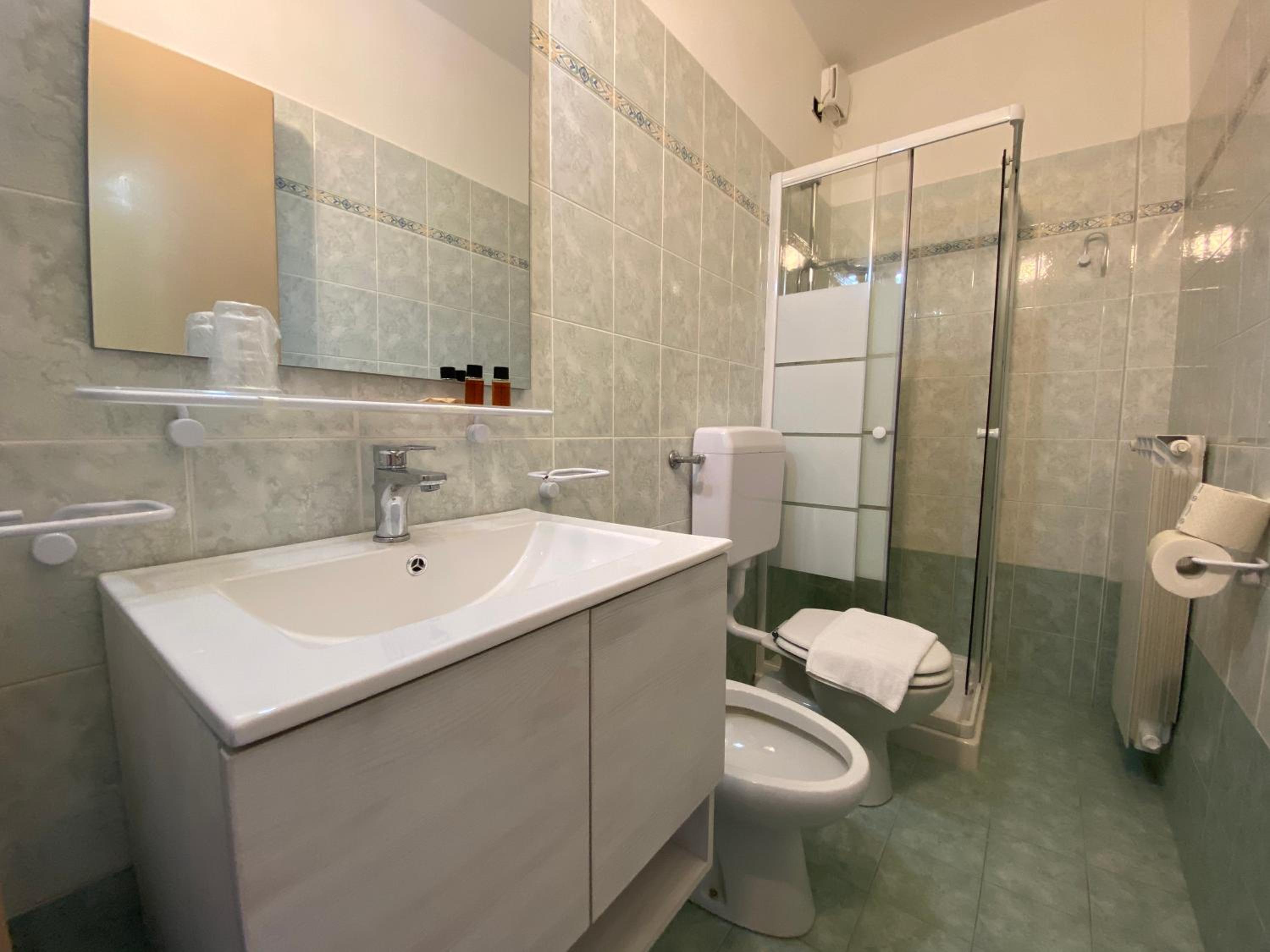 Double Room with Lake View photo 3