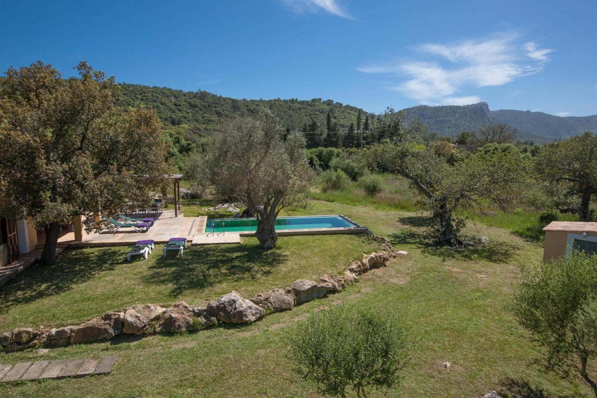 Villa photo 2