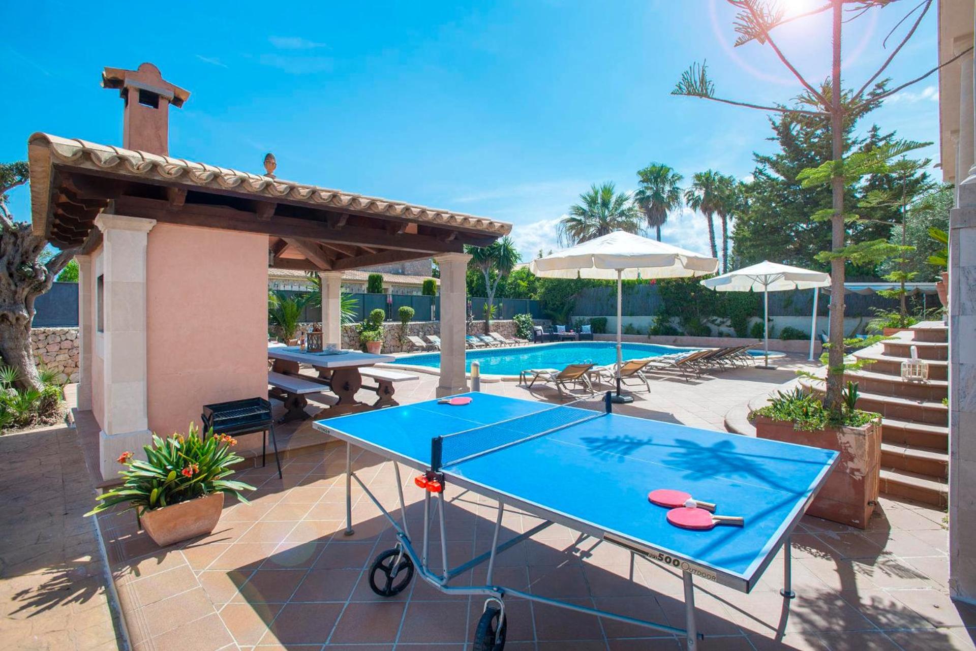 Villa photo 3