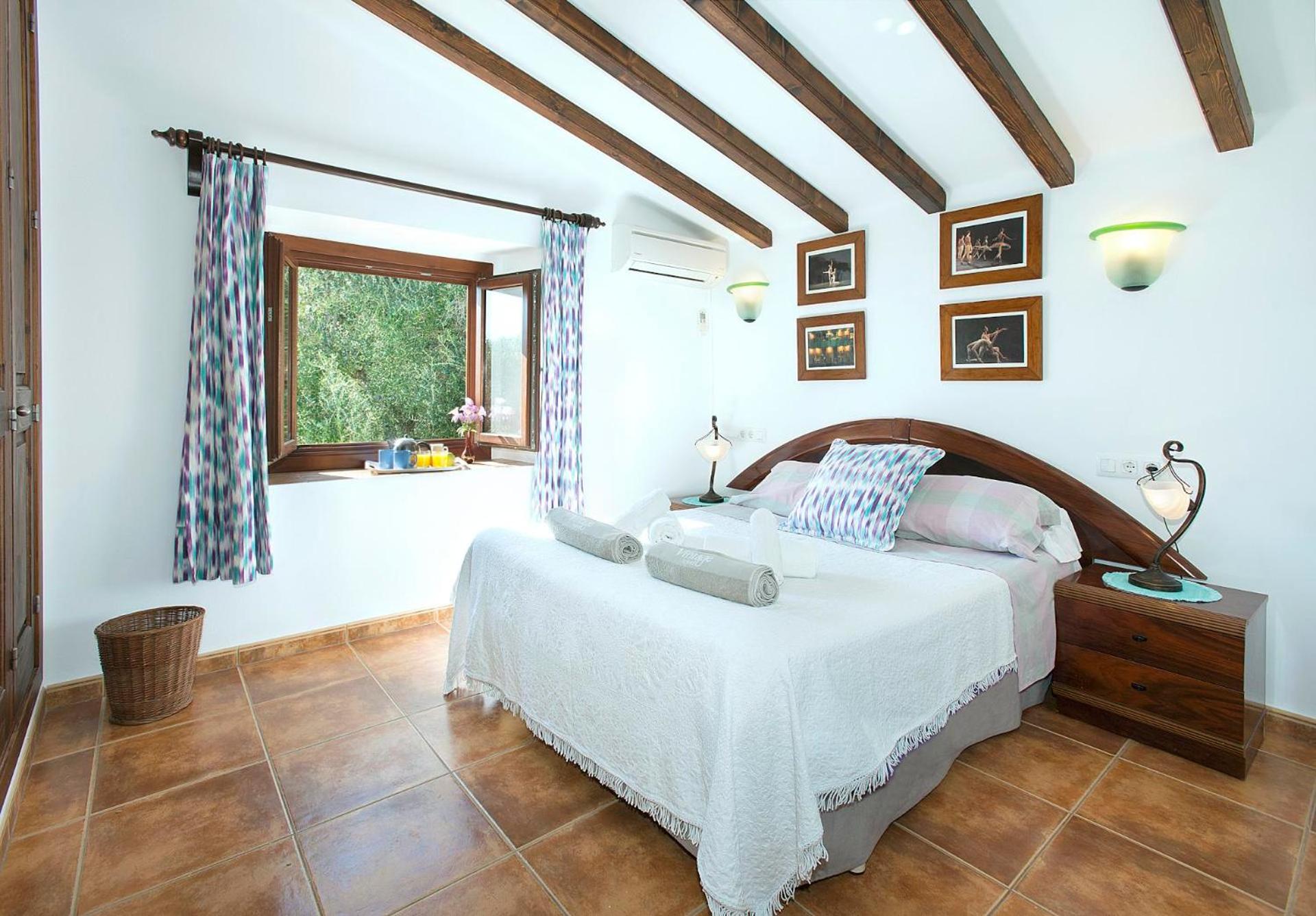 Villa de Cuatro Habitaciones