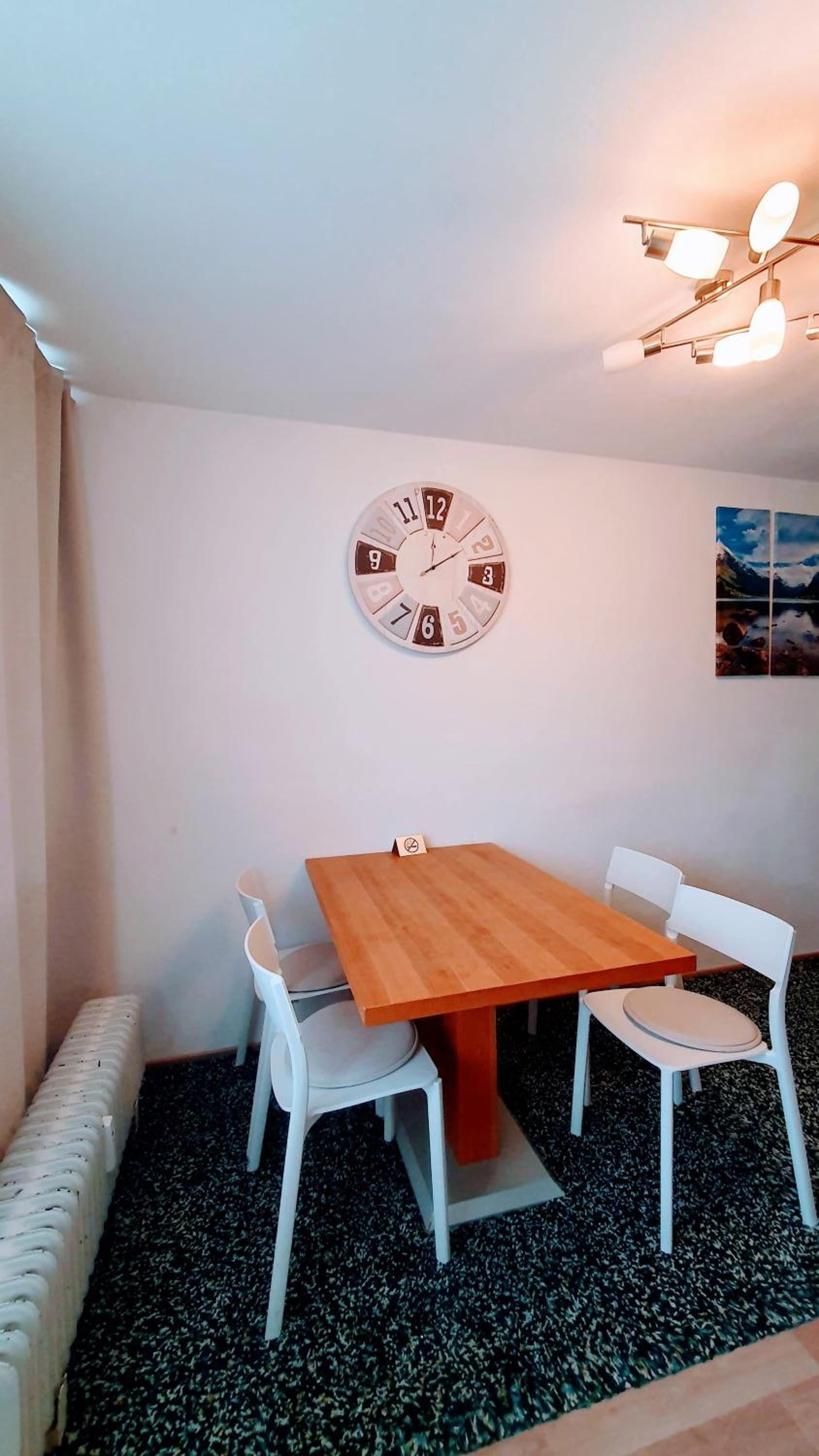 Studio Apartment - Photo 28