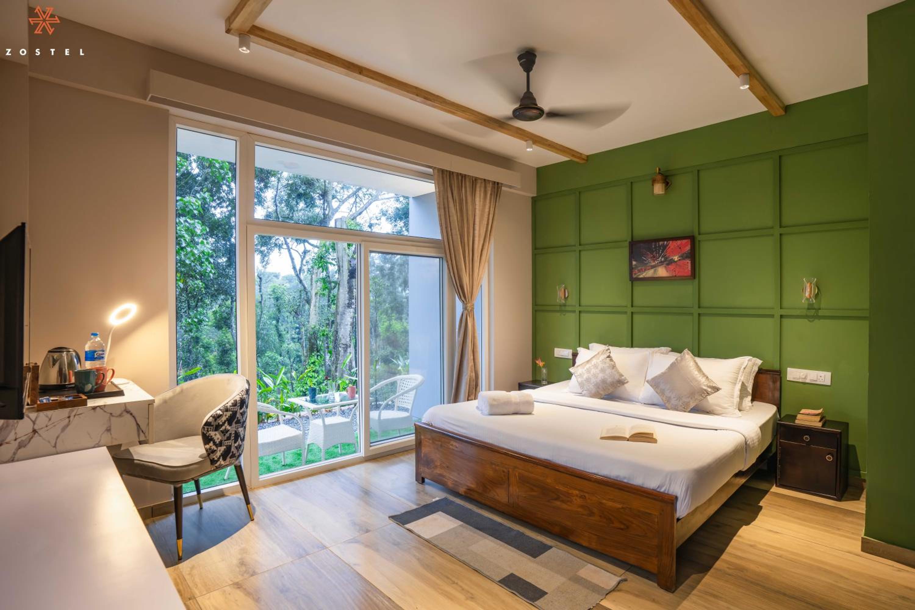 Deluxe Room - Photo 1