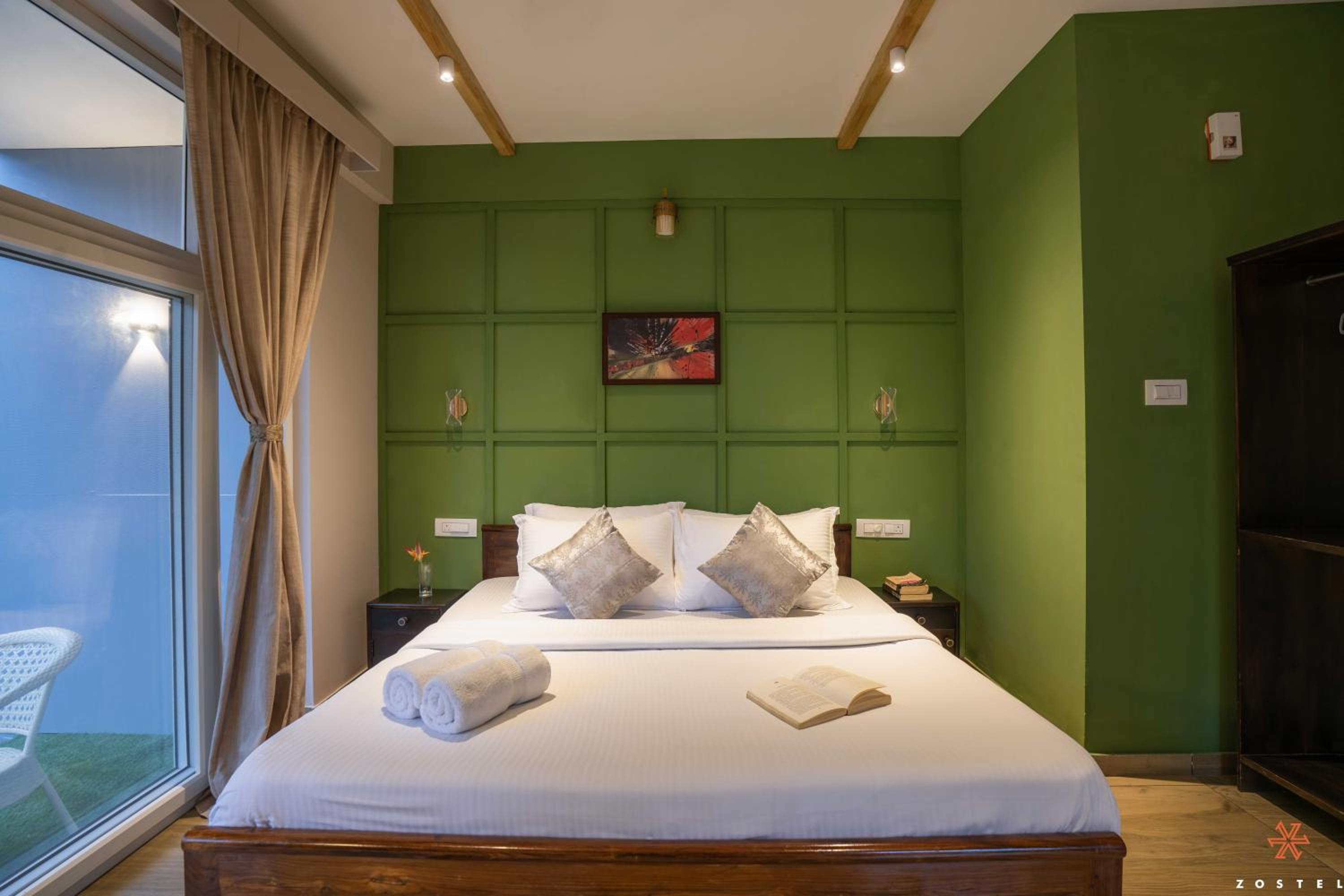 Deluxe Room - Photo 3