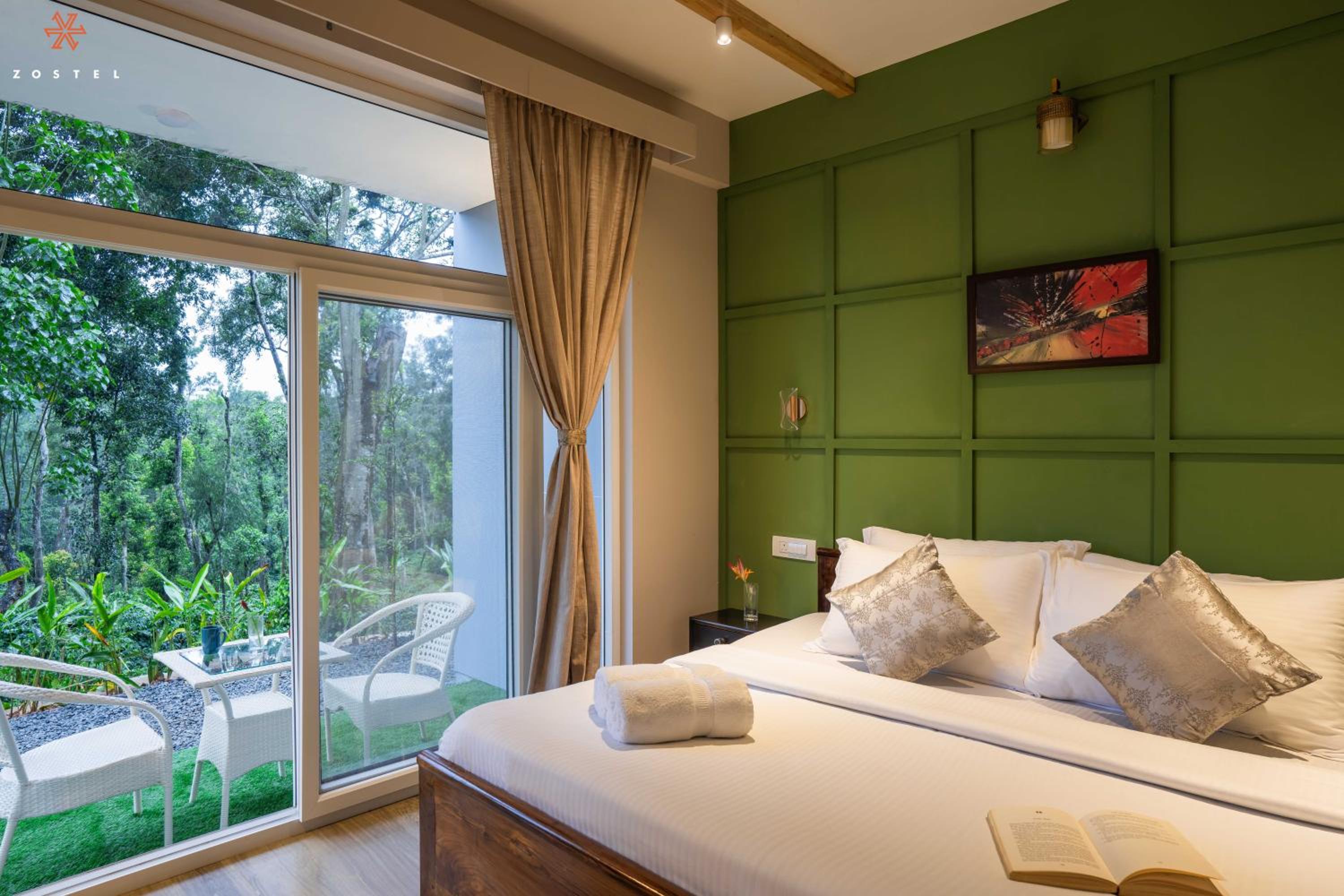 Deluxe Room - Photo 7