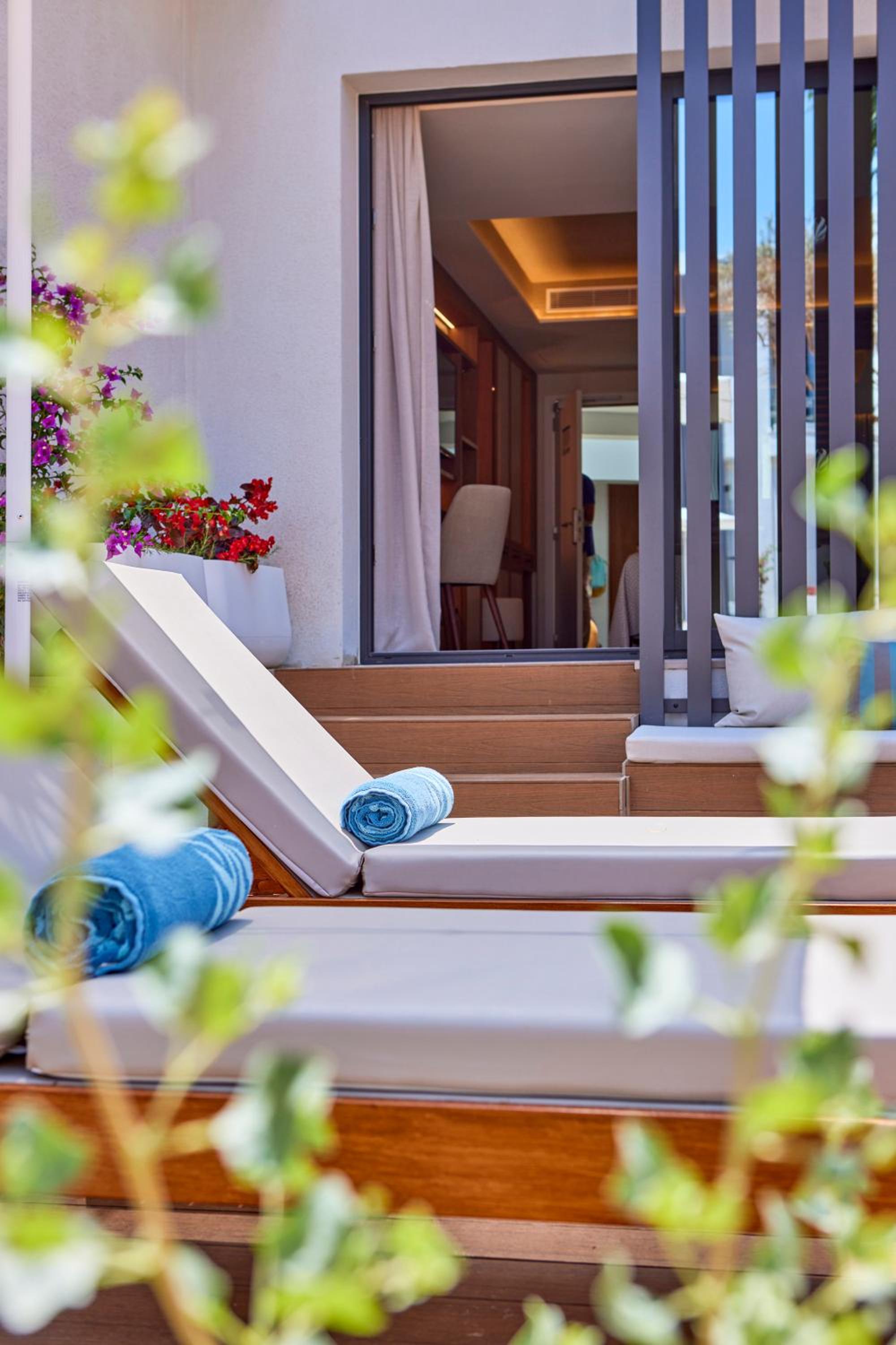 Junior Suite with Sun Deck