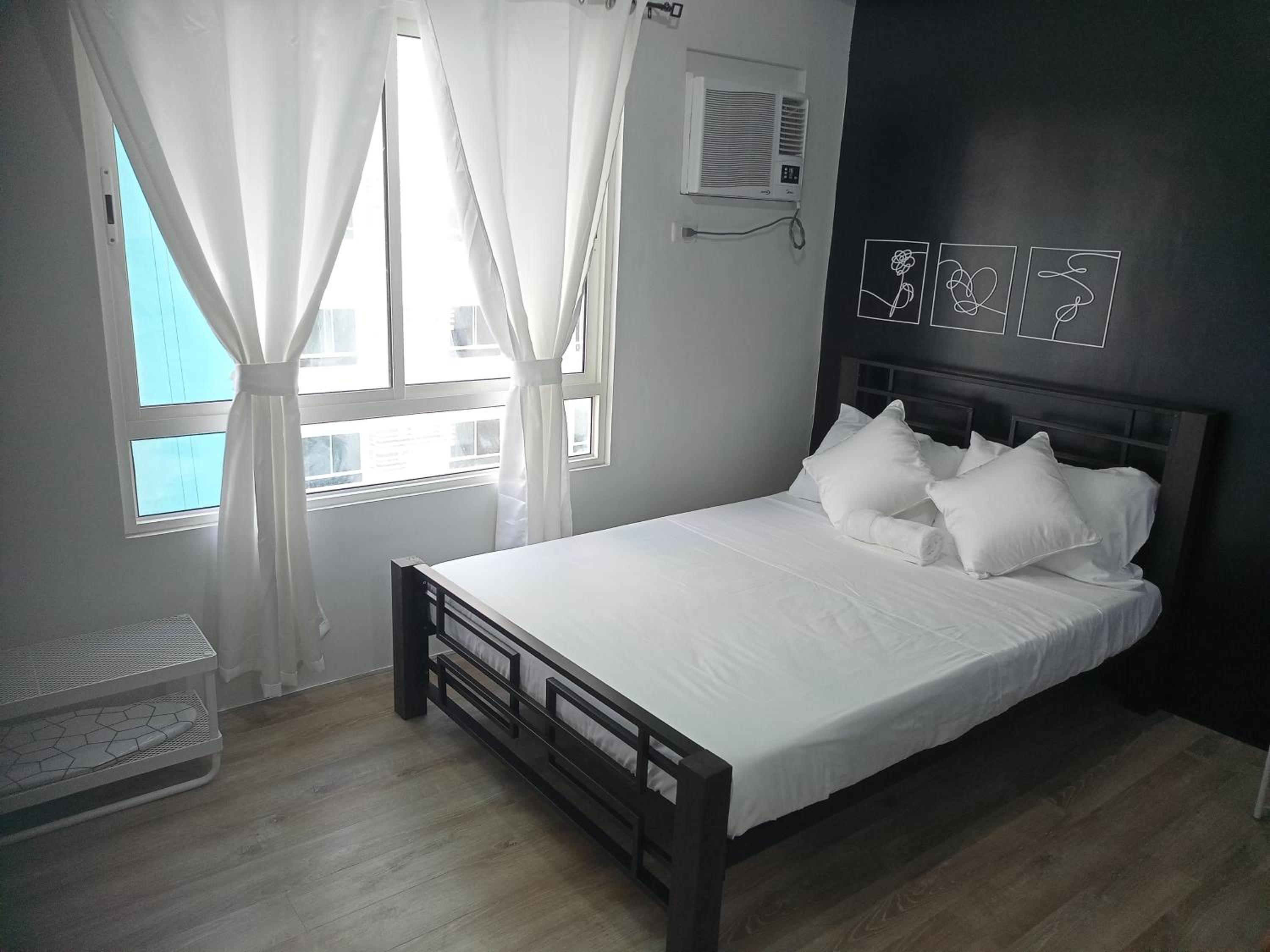Studio Apartment photo 1
