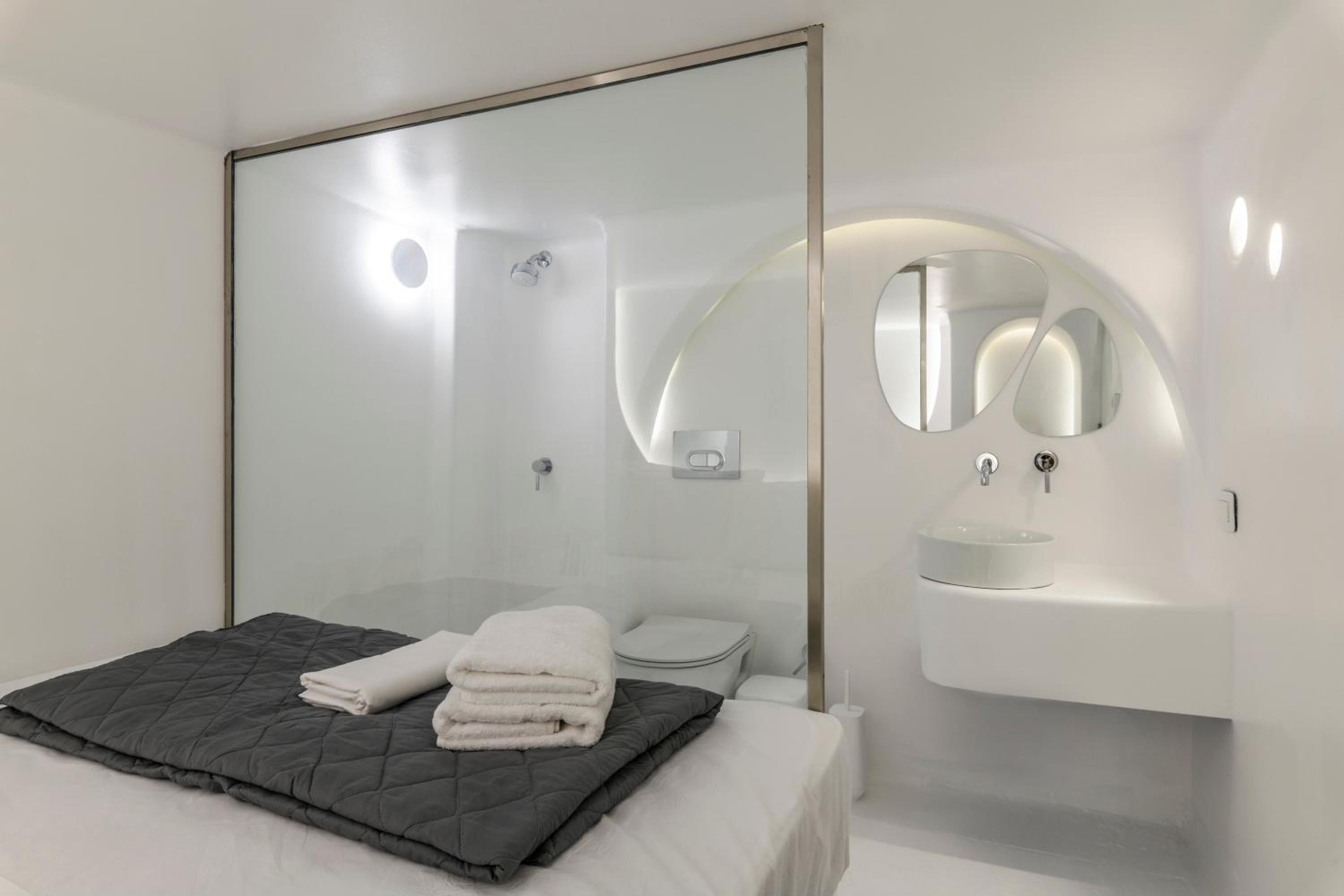Small Double Room photo 2