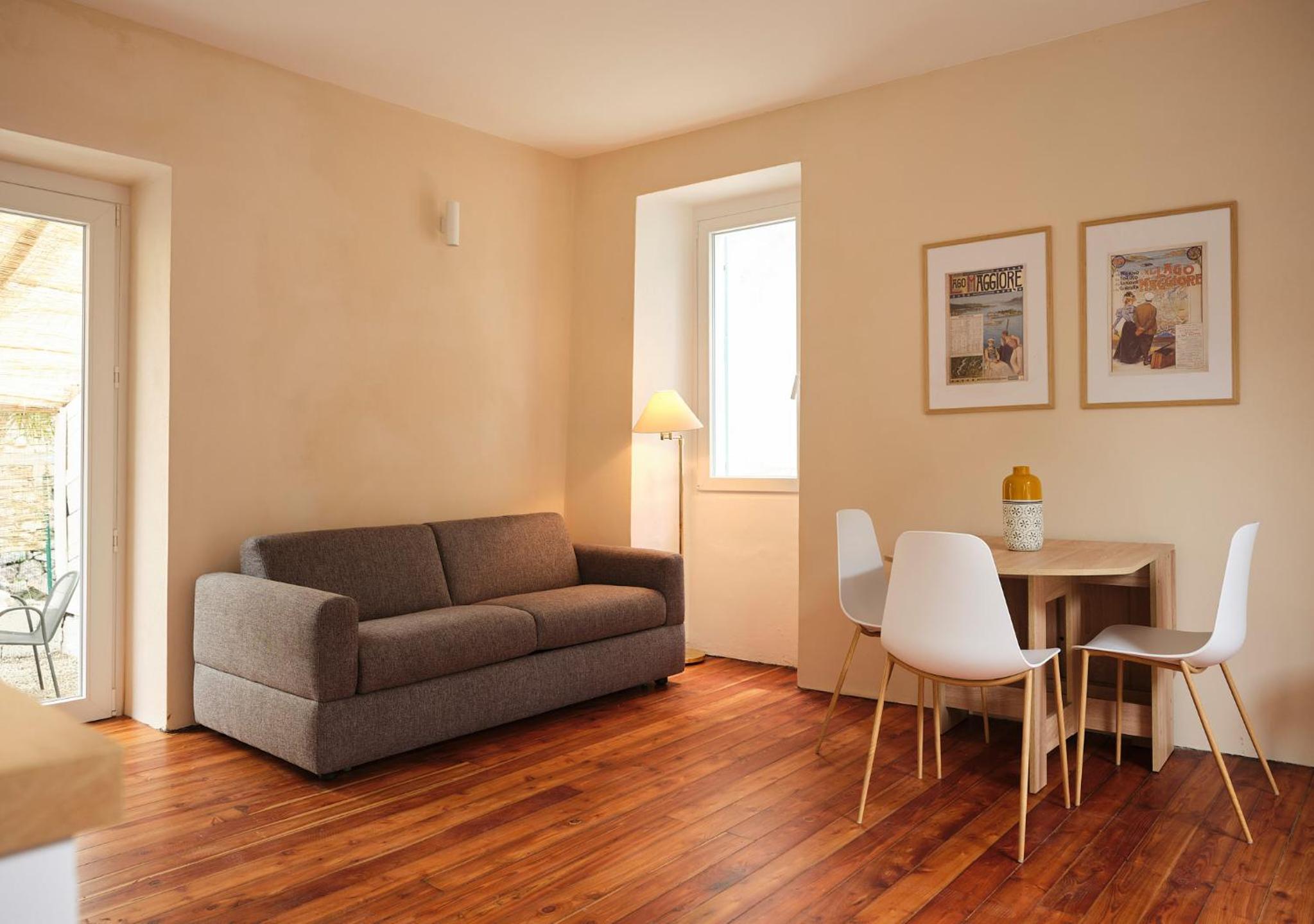 One-Bedroom Apartment - Annex