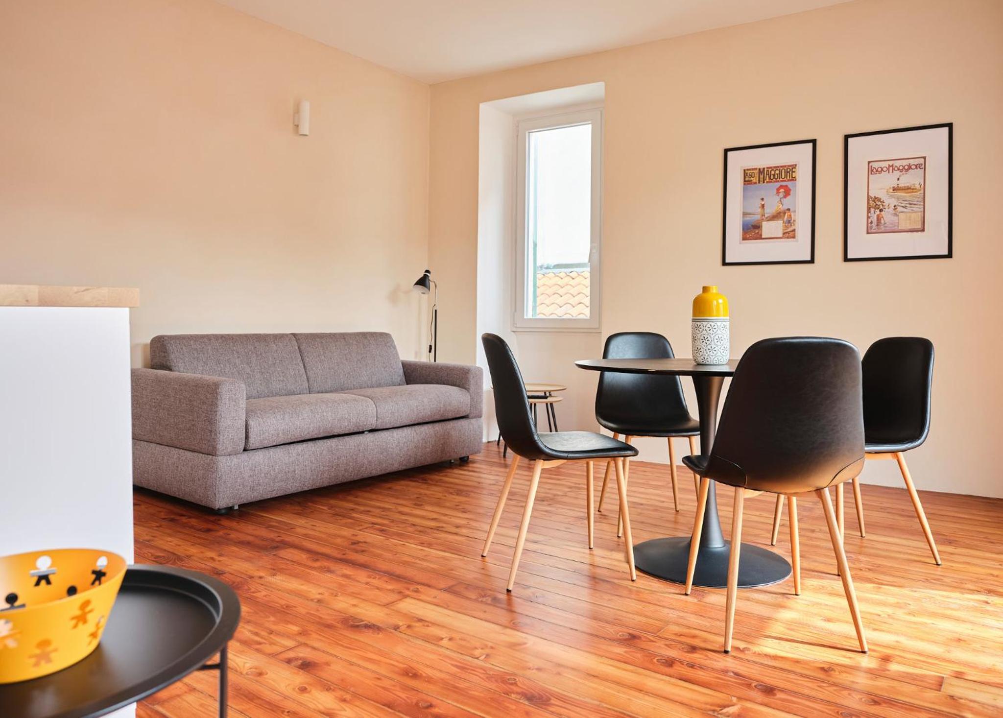 One-Bedroom Apartment - Annex